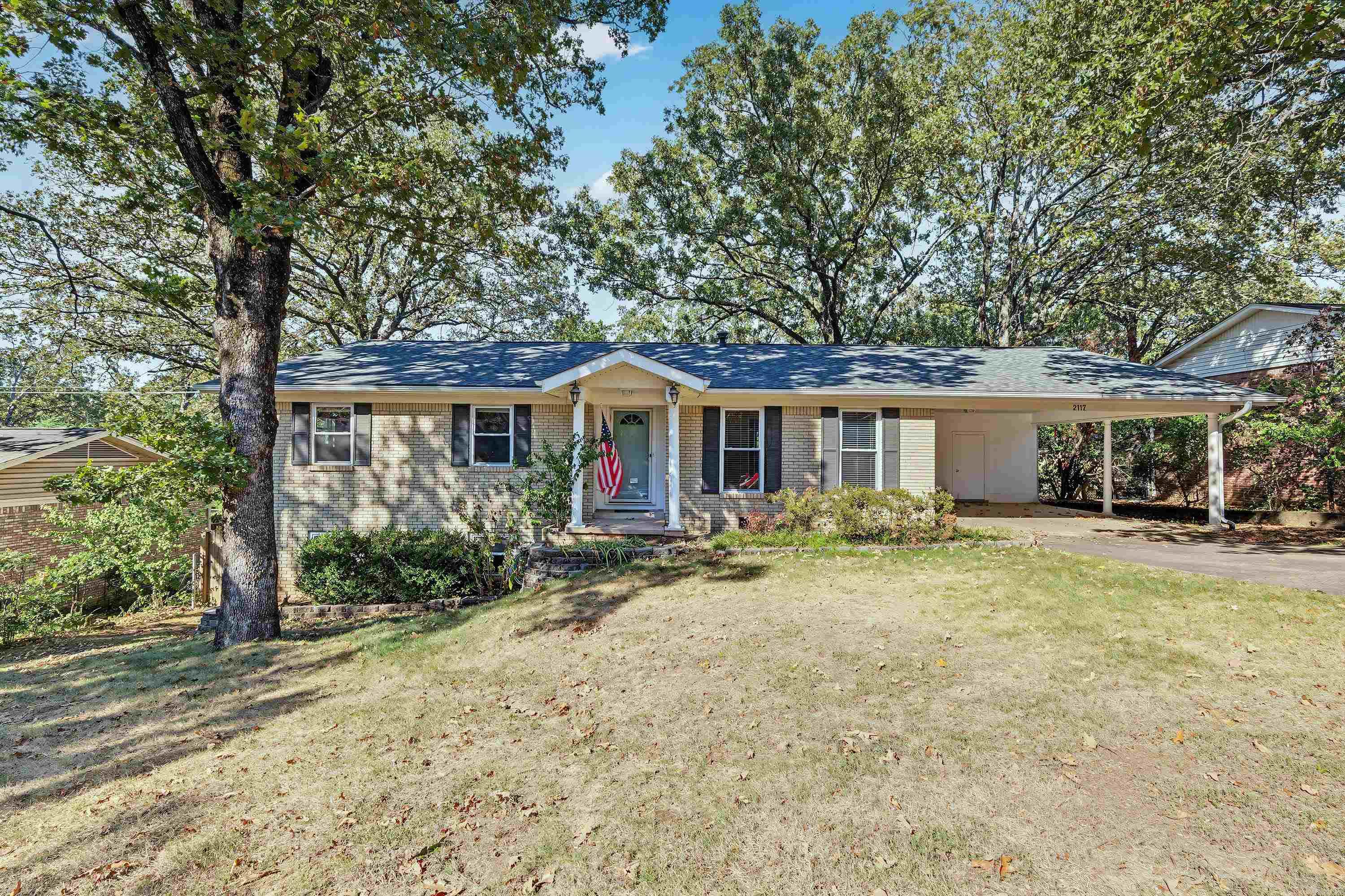 2117 Middleton Drive — exterior