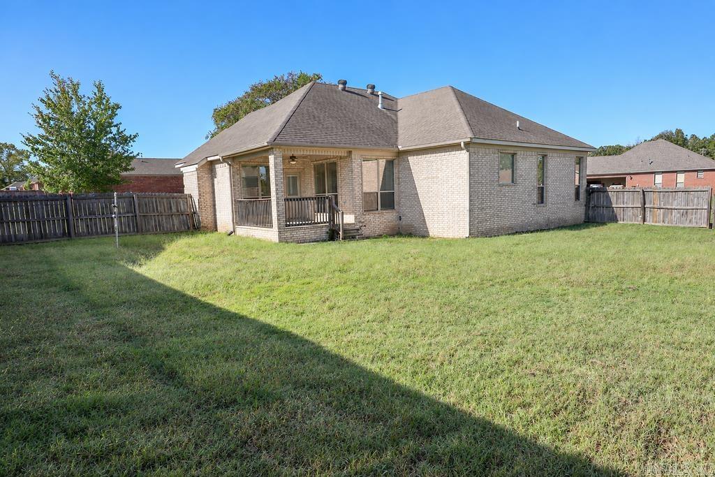 6016 Base Meadows Dr Jacksonville, AR 72076
