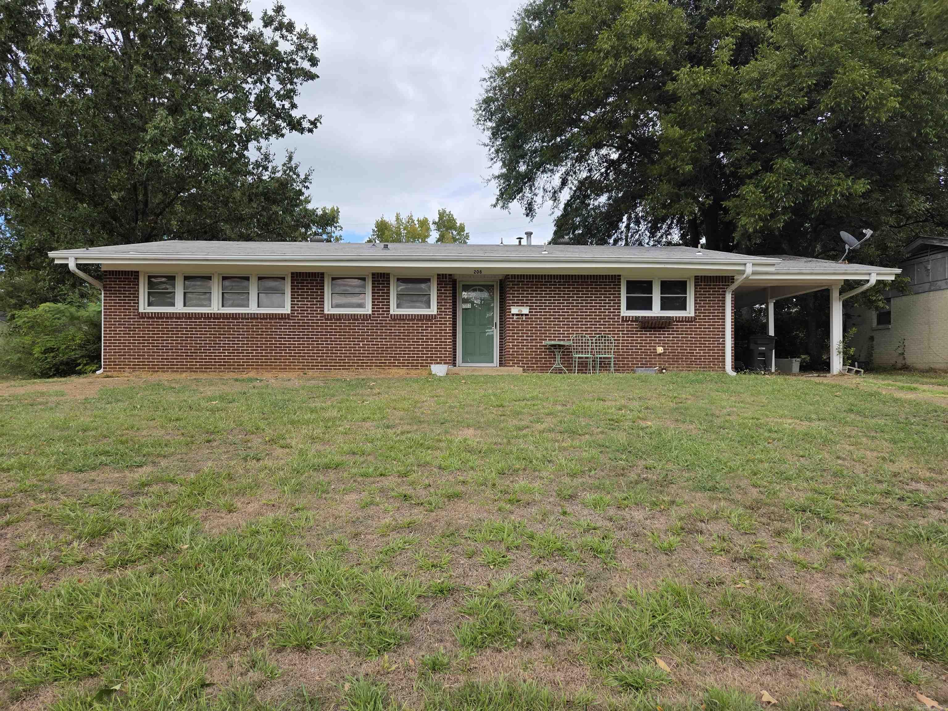 208 Braden Street — photo 2