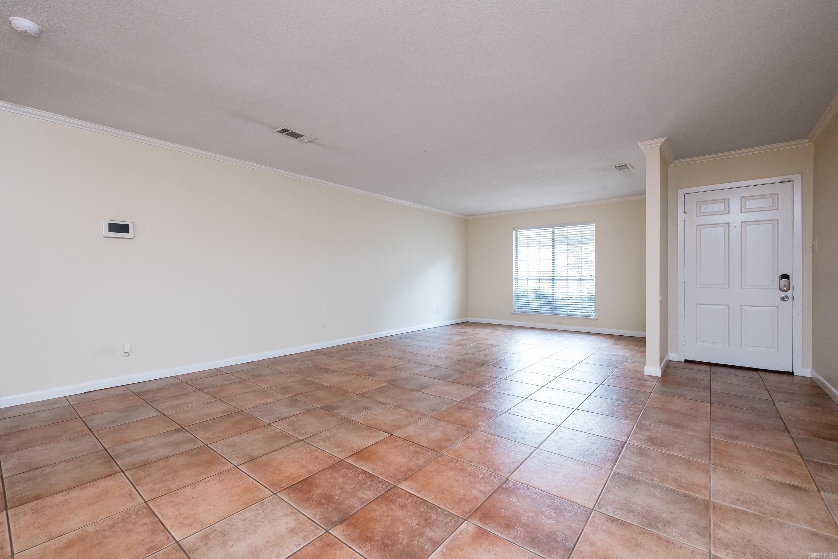 44 Bradford Drive — photo 3