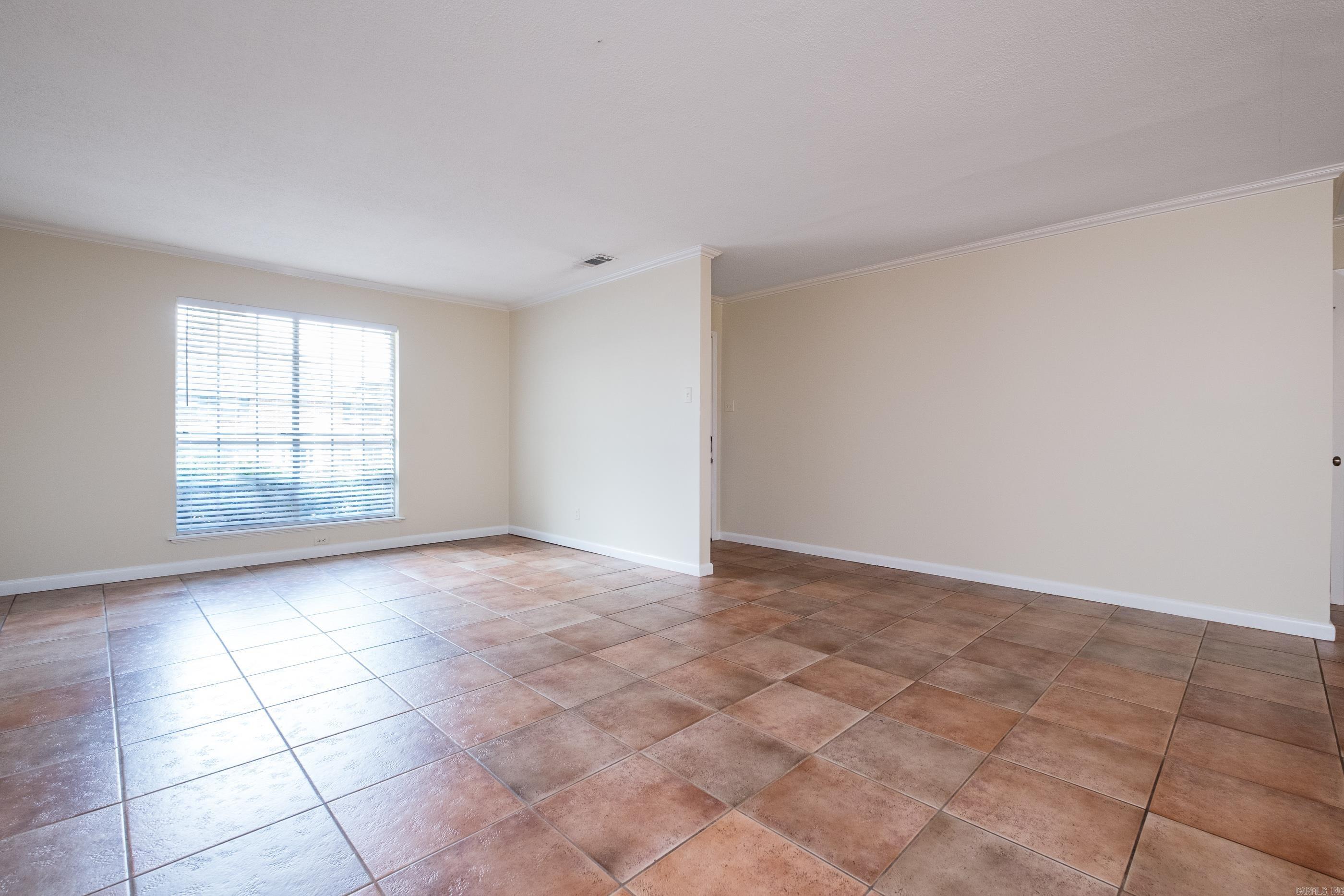 44 Bradford Drive — photo 4