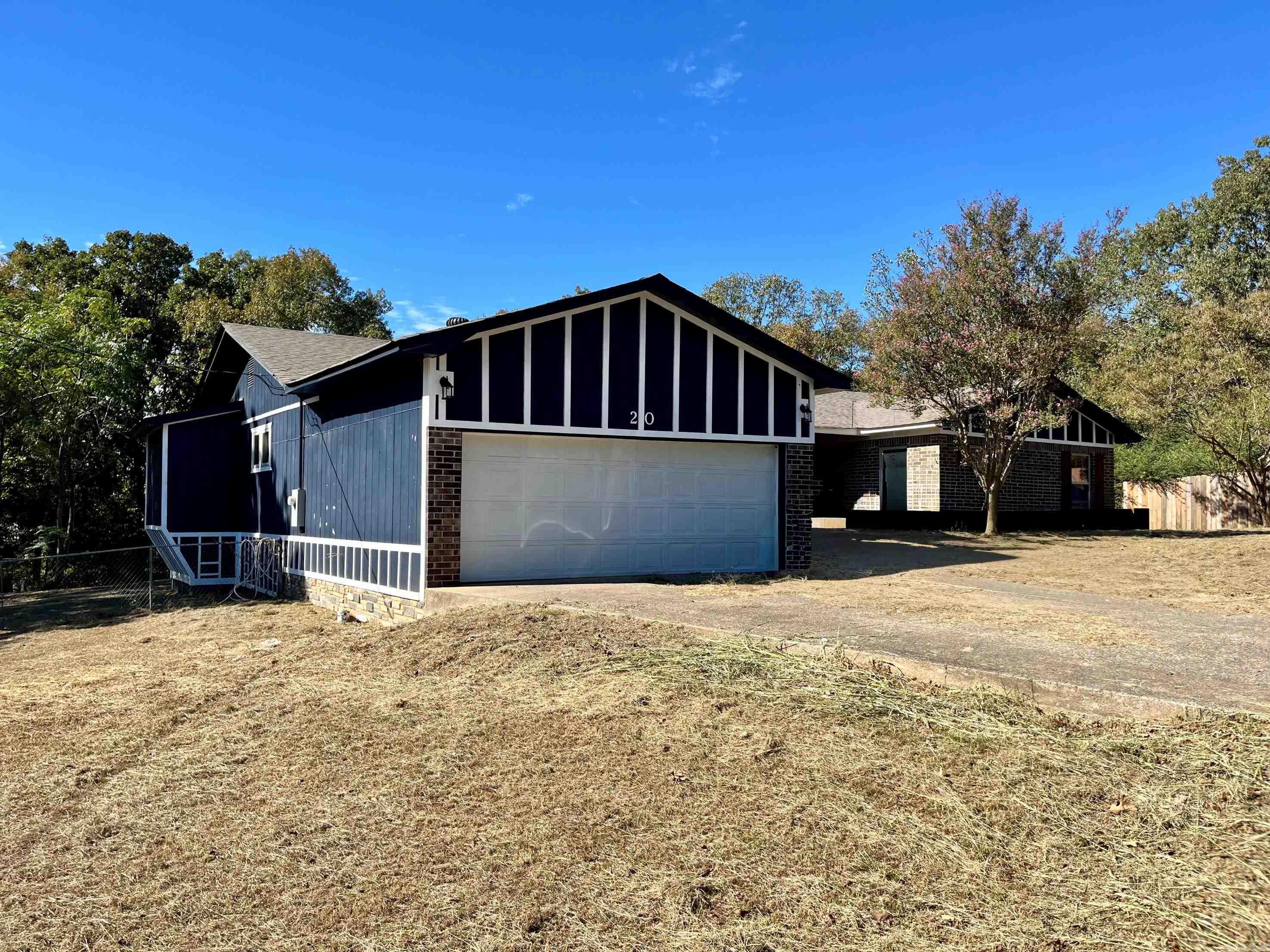 20 Fuller Rd — photo 2