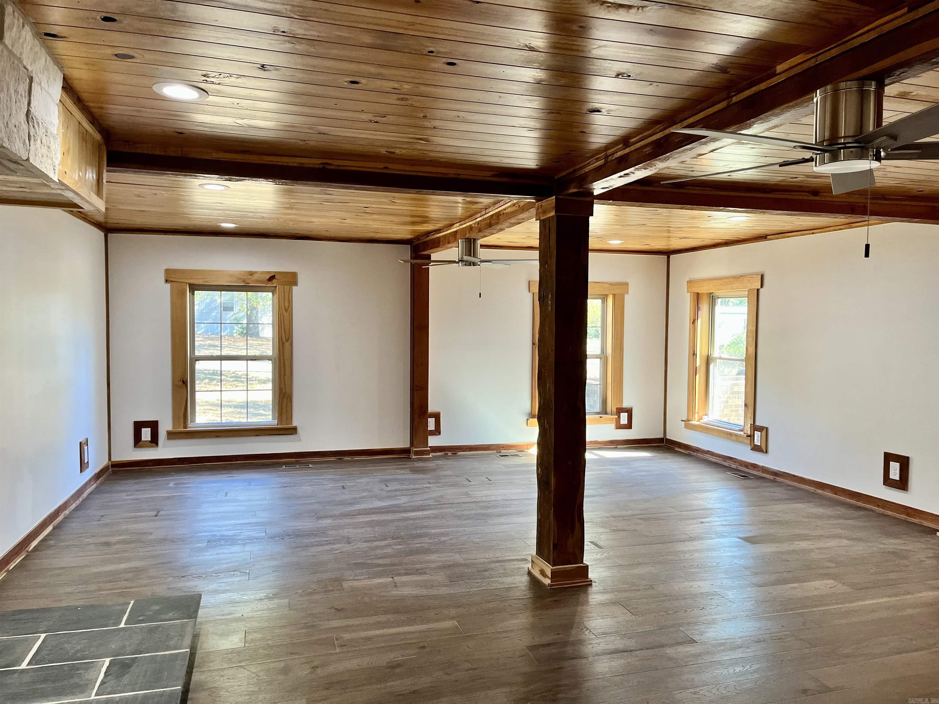 20 Fuller Rd Conway, AR 72032