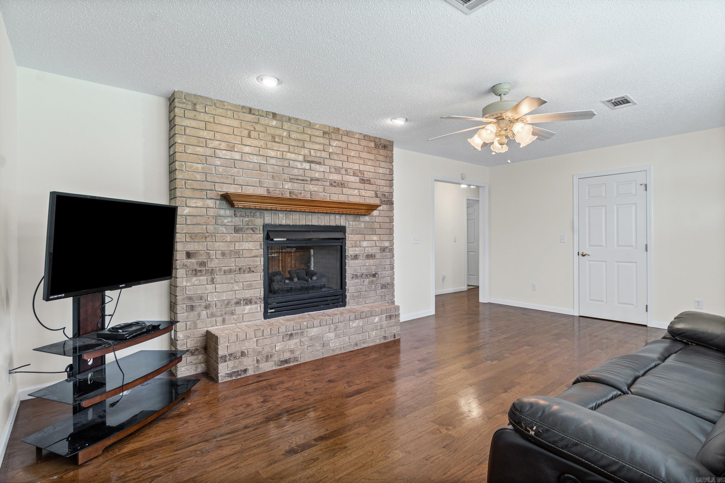 423 Hillcrest Drive Heber Springs, AR 72543