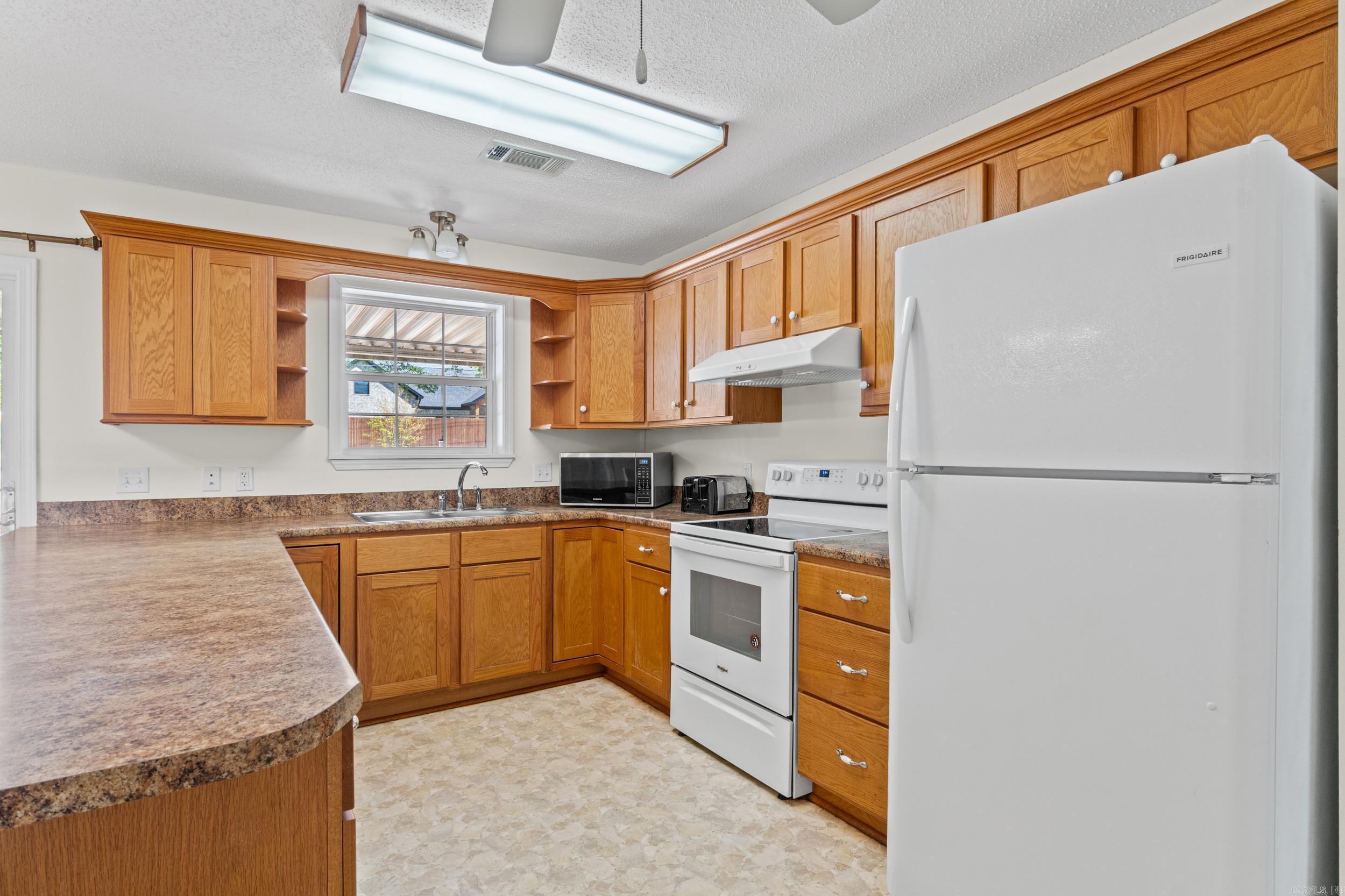 423 Hillcrest Drive Heber Springs, AR 72543