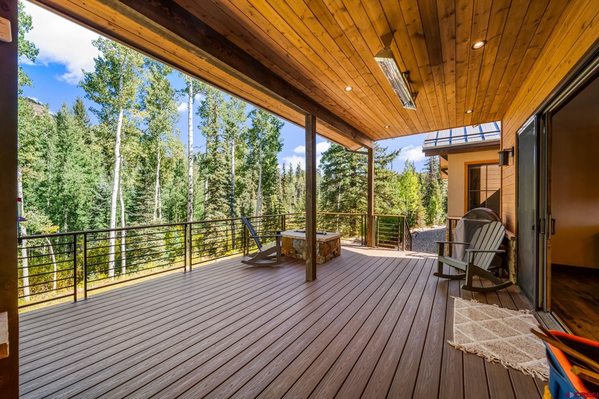 212 Two Dogs Trail