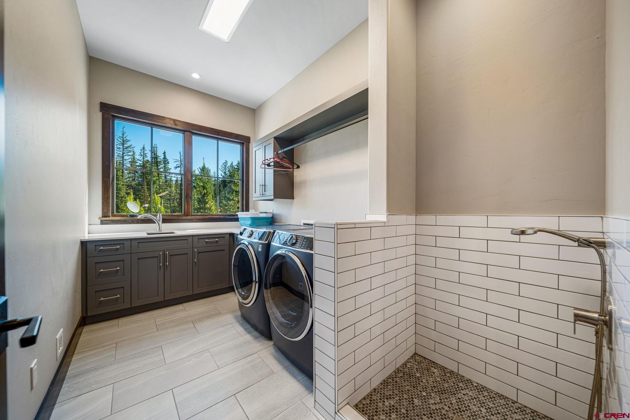 212 Two Dogs Trail