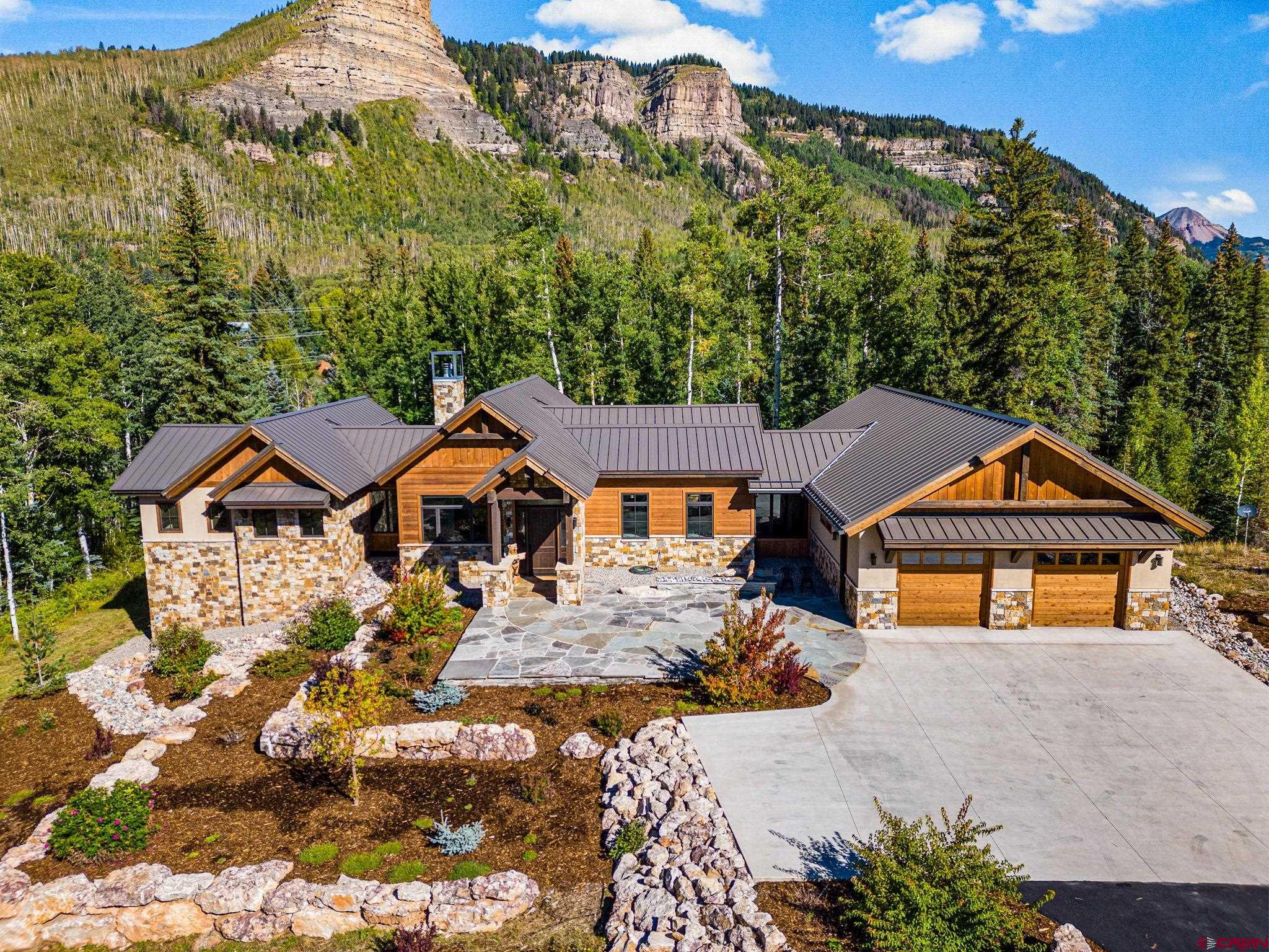 212 Two Dogs Trail