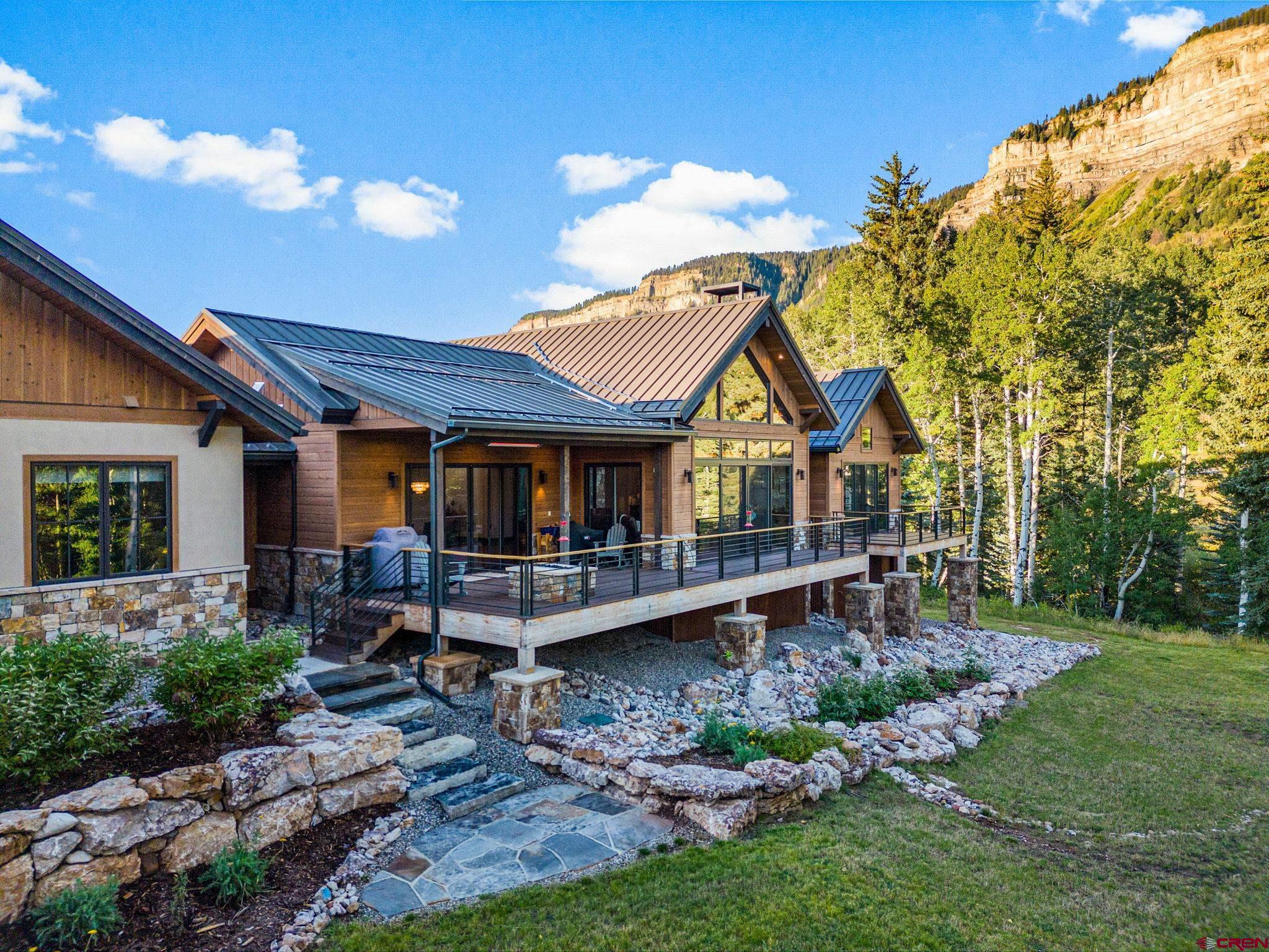 212 Two Dogs Trail