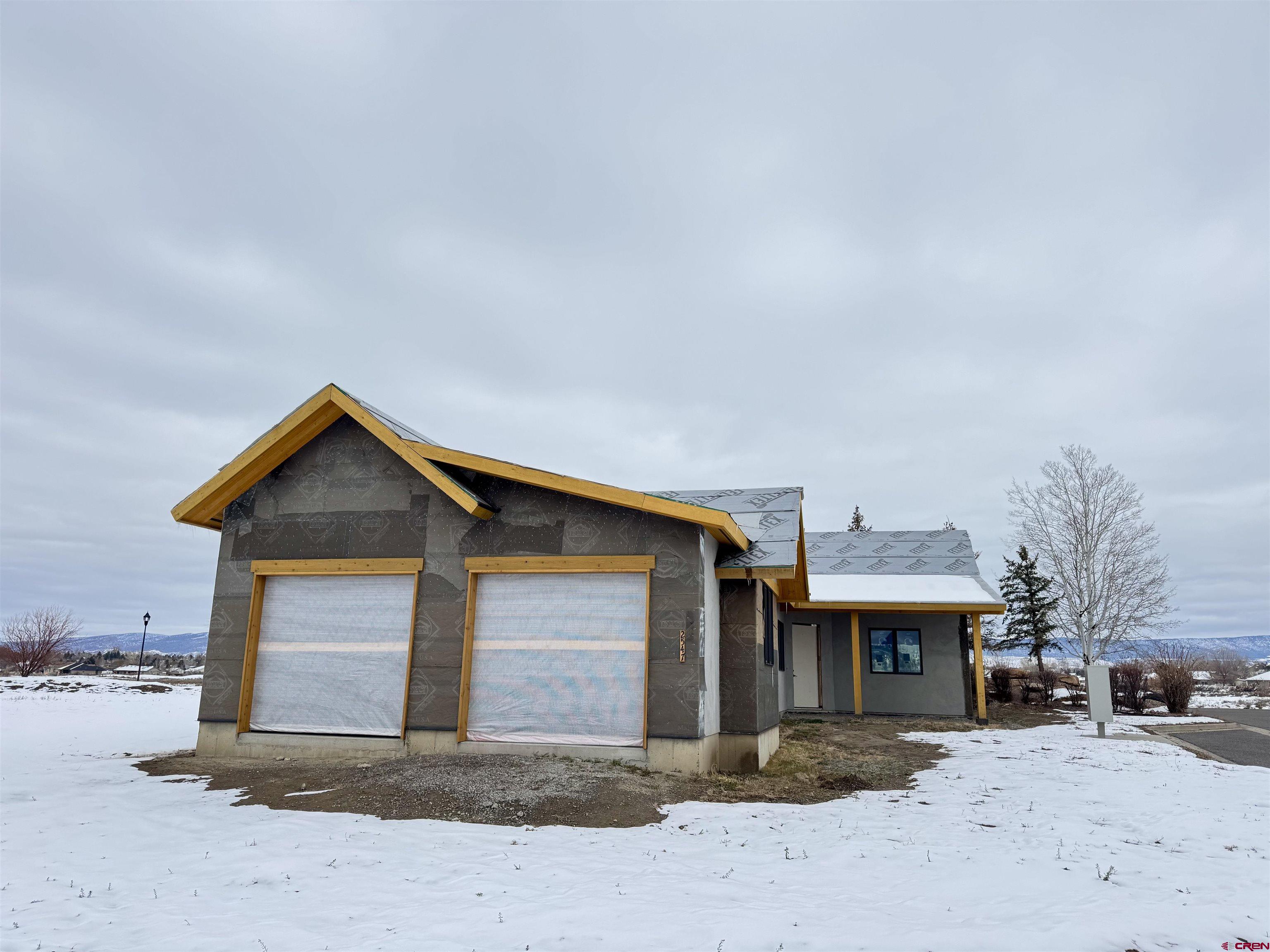 Join the excitement of BBC Clubhouse Villa living at The Bridges. This 3- Bedroom, 4 Bathroom 1- Story Villa is within easy walking distance of the beautiful Bridges Golf and CC clubhouse and Remington's Restaurant. These beautiful Villas offer maintenance free living to allow for more time to enjoy all the Montrose area has to offer. Price is based on the D model. Final construction date is yet to be determined. Close to shopping, Montrose Recreation District, walking trails, parks and Uncompahgre River activities.