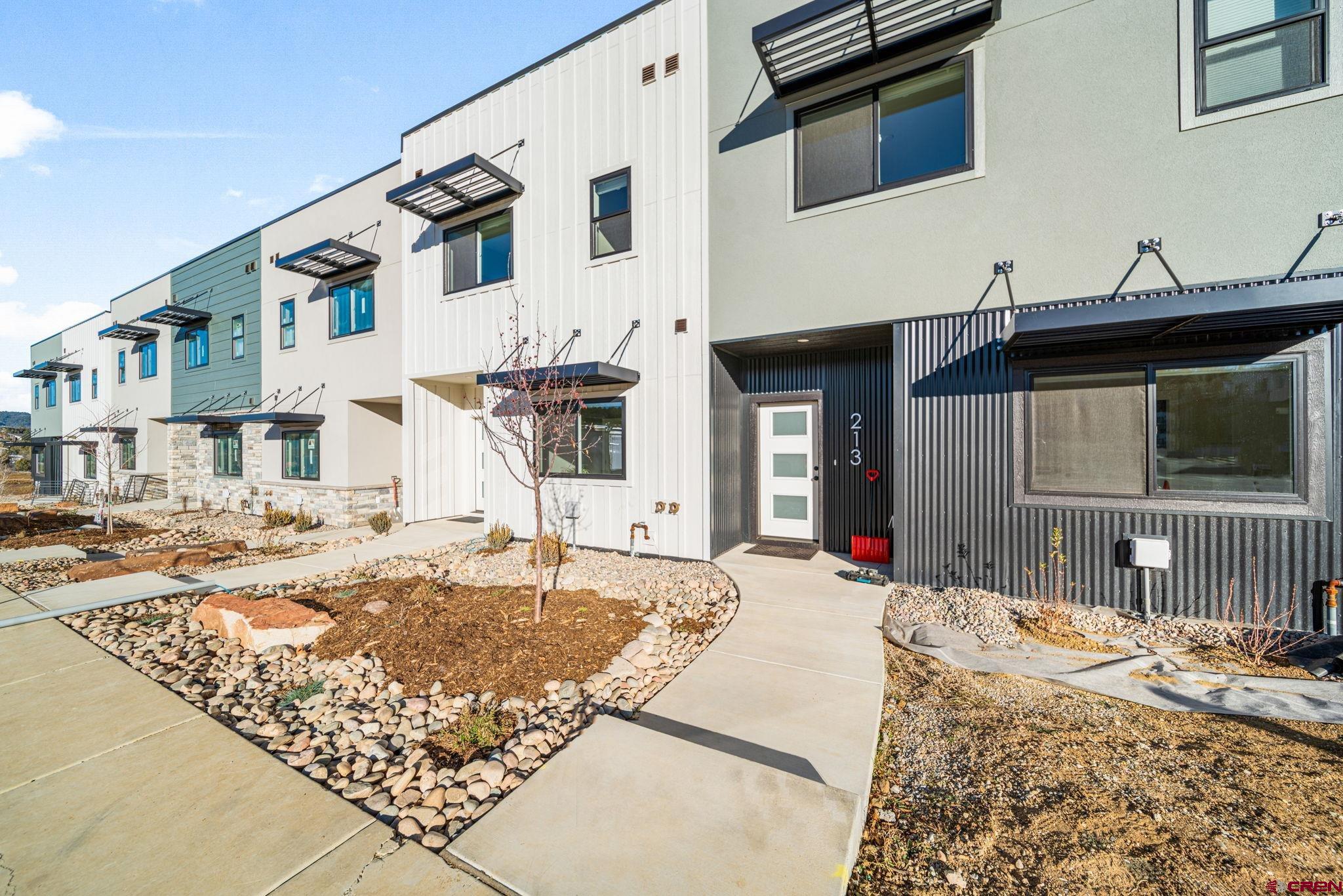 211 Treeline Street