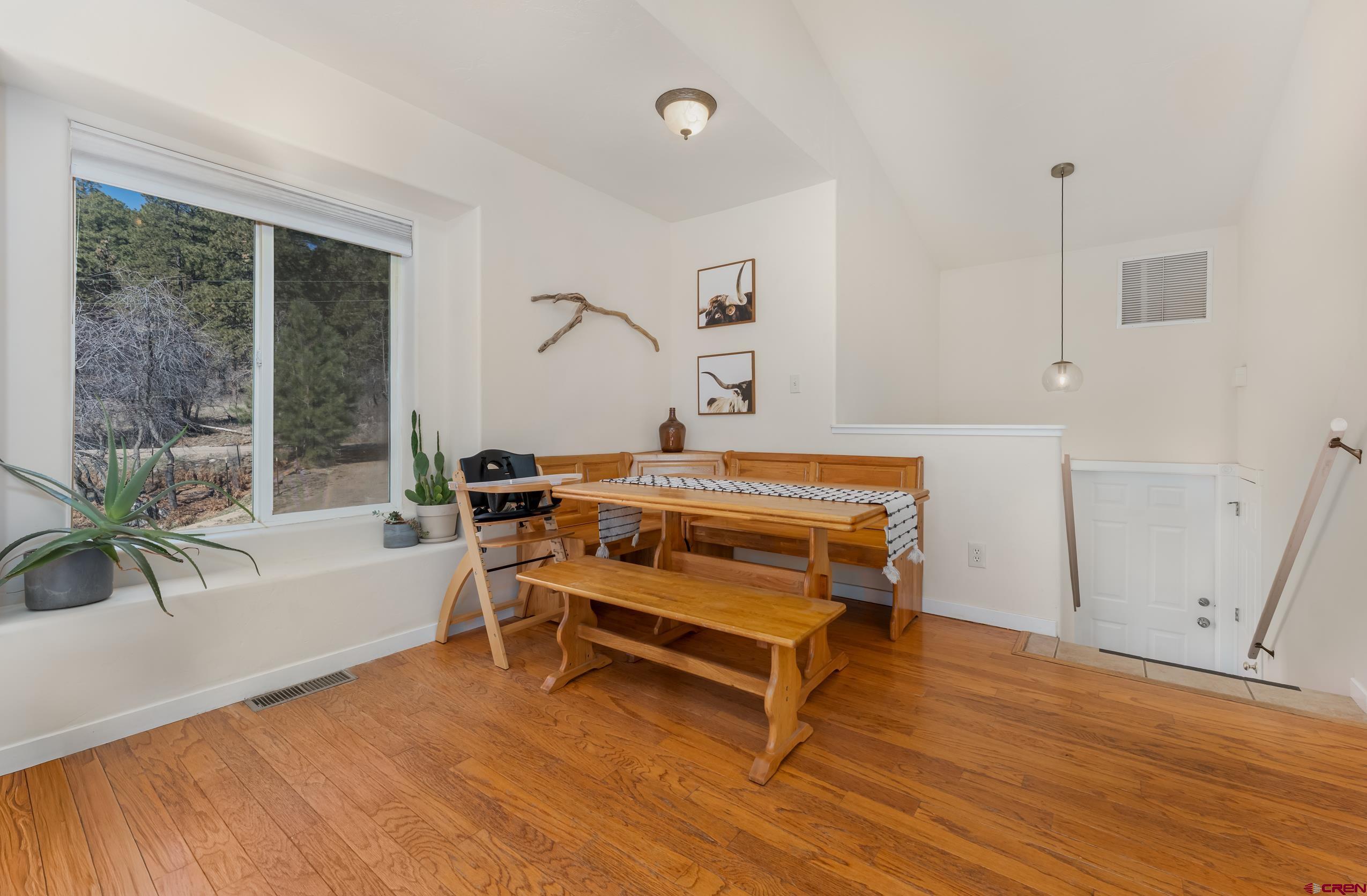 460 E Valley View Drive