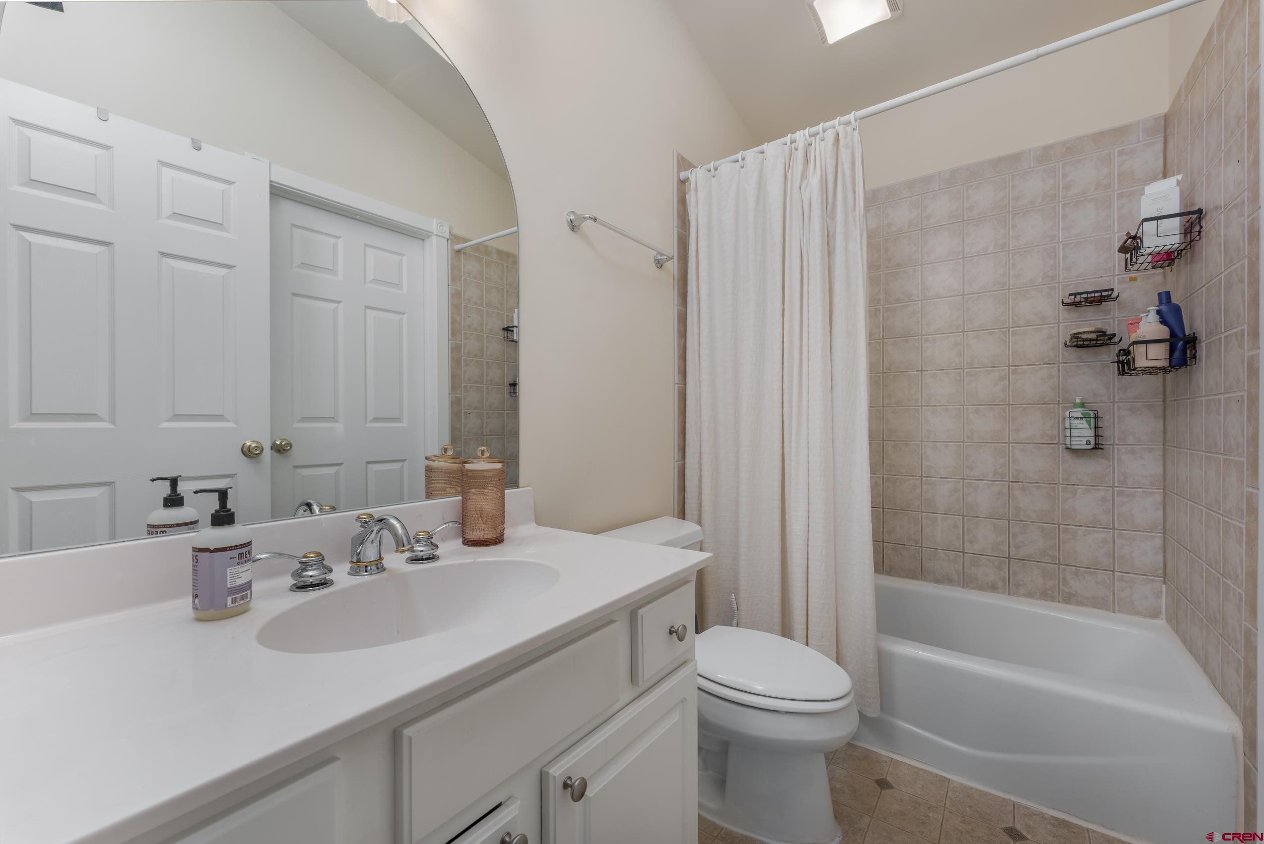 460 E Valley View Drive