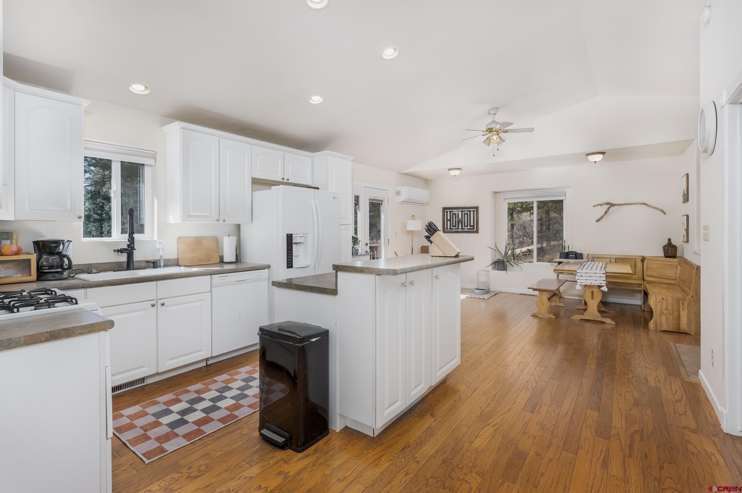 460 E Valley View Drive