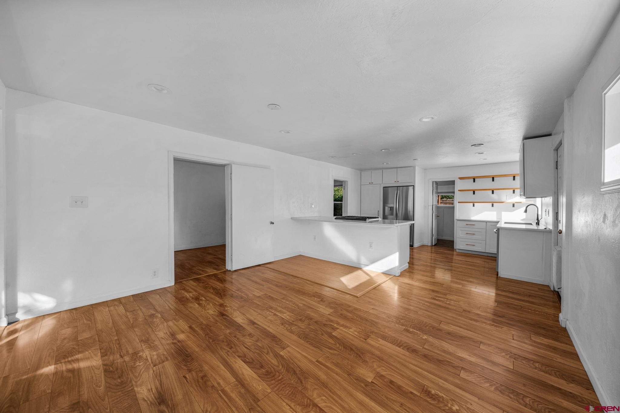230 E 6th Avenue