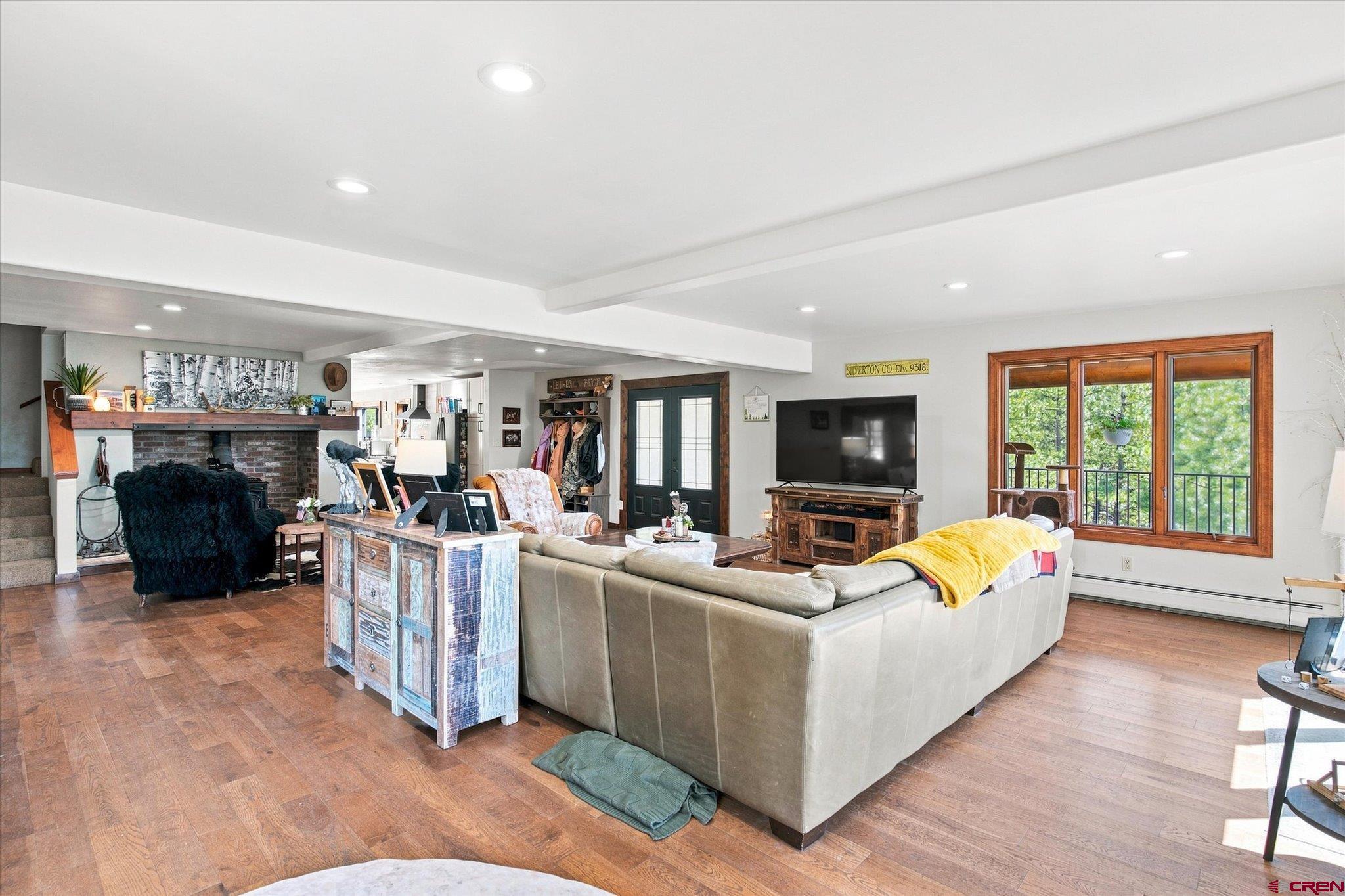 731 Bellflower Road