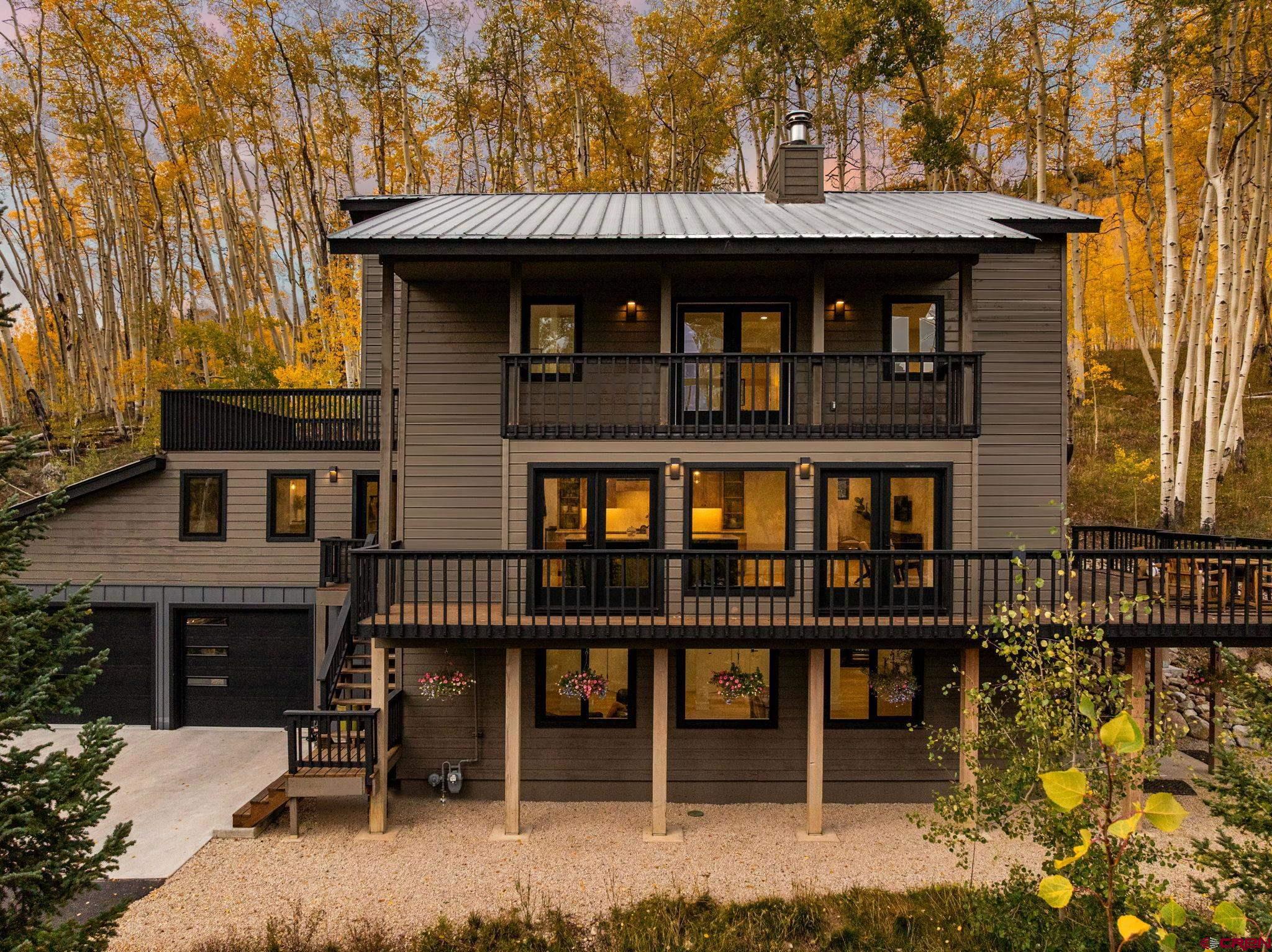 https://kimg.paragon.ice.com/ParagonImages/Property/PK/CREN/838781/0/0/0/95950a0ece81406e8825672d514dbf5a/2/7a67664d969983cc74f3d717fdaa084b/838781-83907926-fdc9-46bd-a079-fe6fc5d77a54.JPG