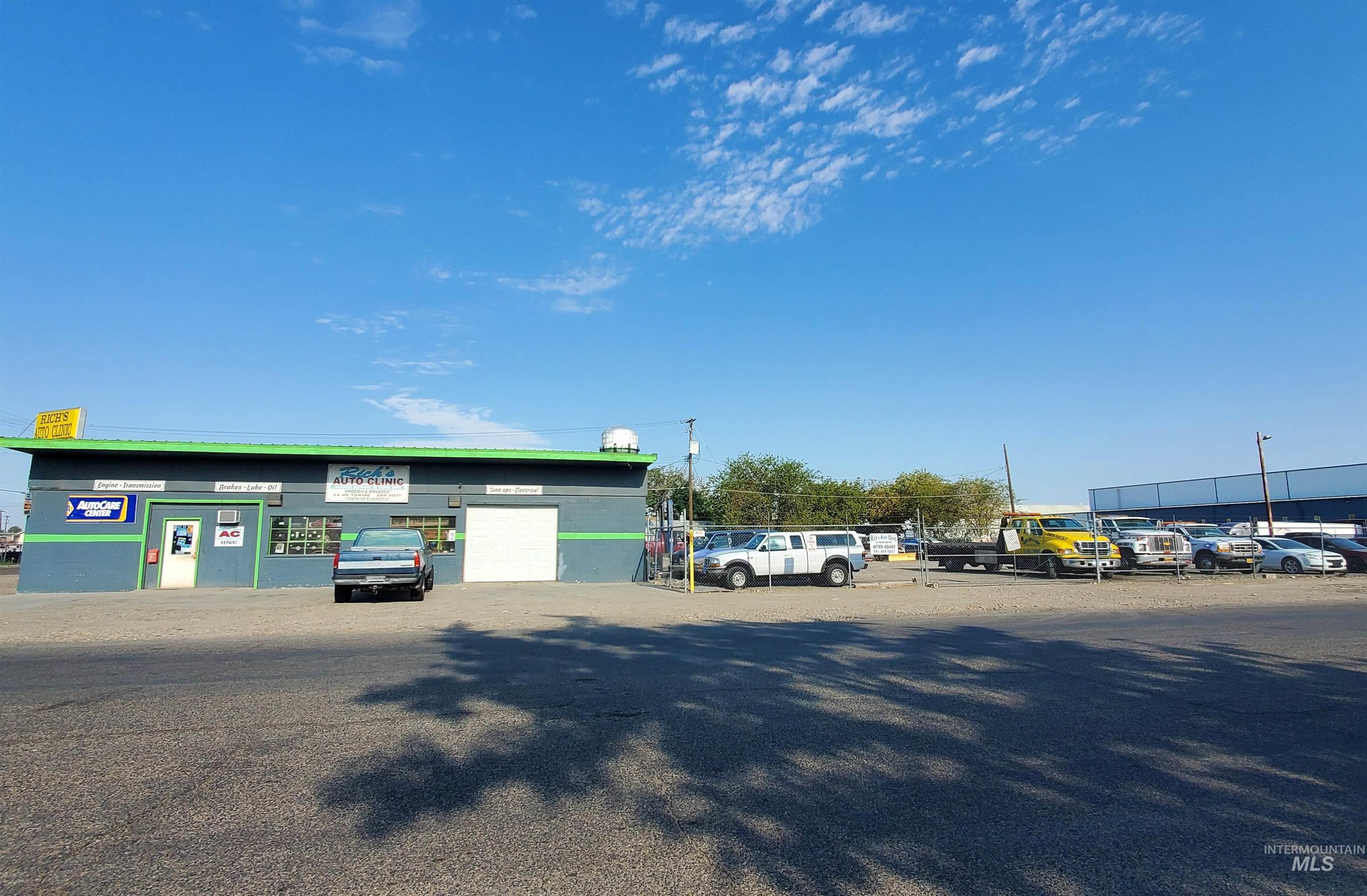 211 NE 2nd St, Ontario, Oregon 97914, Business/Commercial For Sale, Price $300,000, 98855059