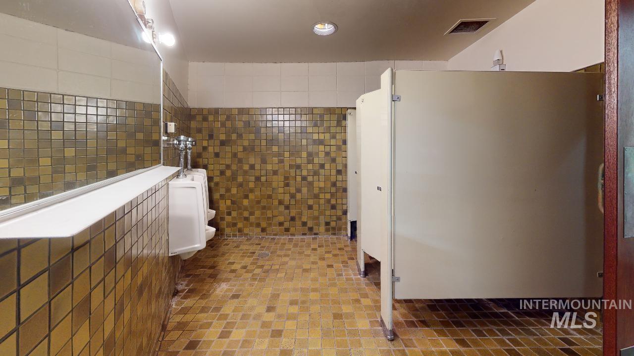 3444 Country Club Dr, Lewiston, Idaho 83501, Business/Commercial For Sale, Price $1,900,000, 98872308