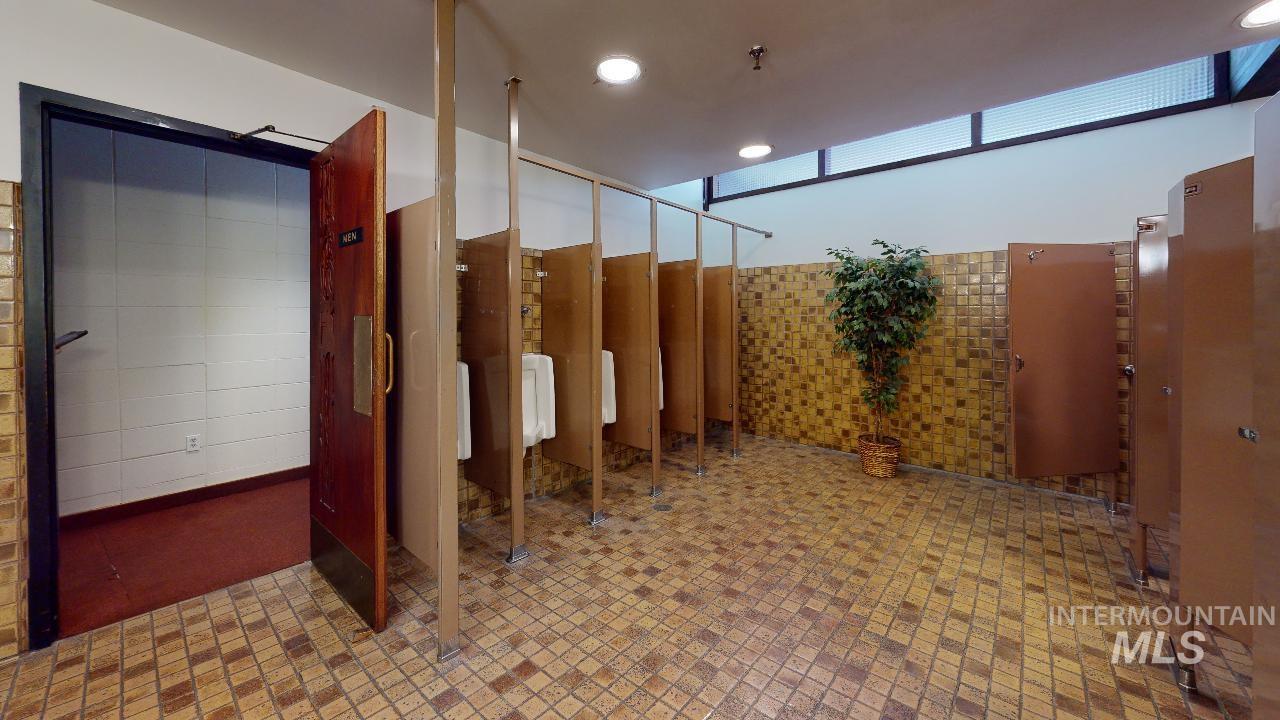 3444 Country Club Dr, Lewiston, Idaho 83501, Business/Commercial For Sale, Price $1,900,000, 98872308