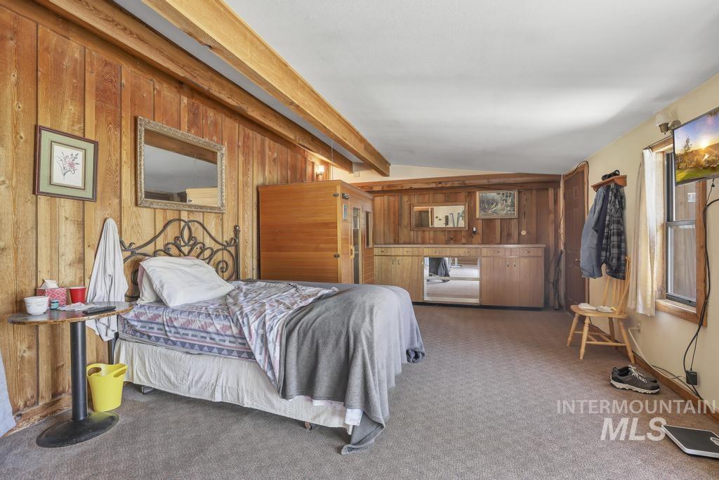 768 Cottonwood Rd., West Magic, Idaho 83352, 13 Bedrooms, Business/Commercial For Sale, Price $756,000, 98878451