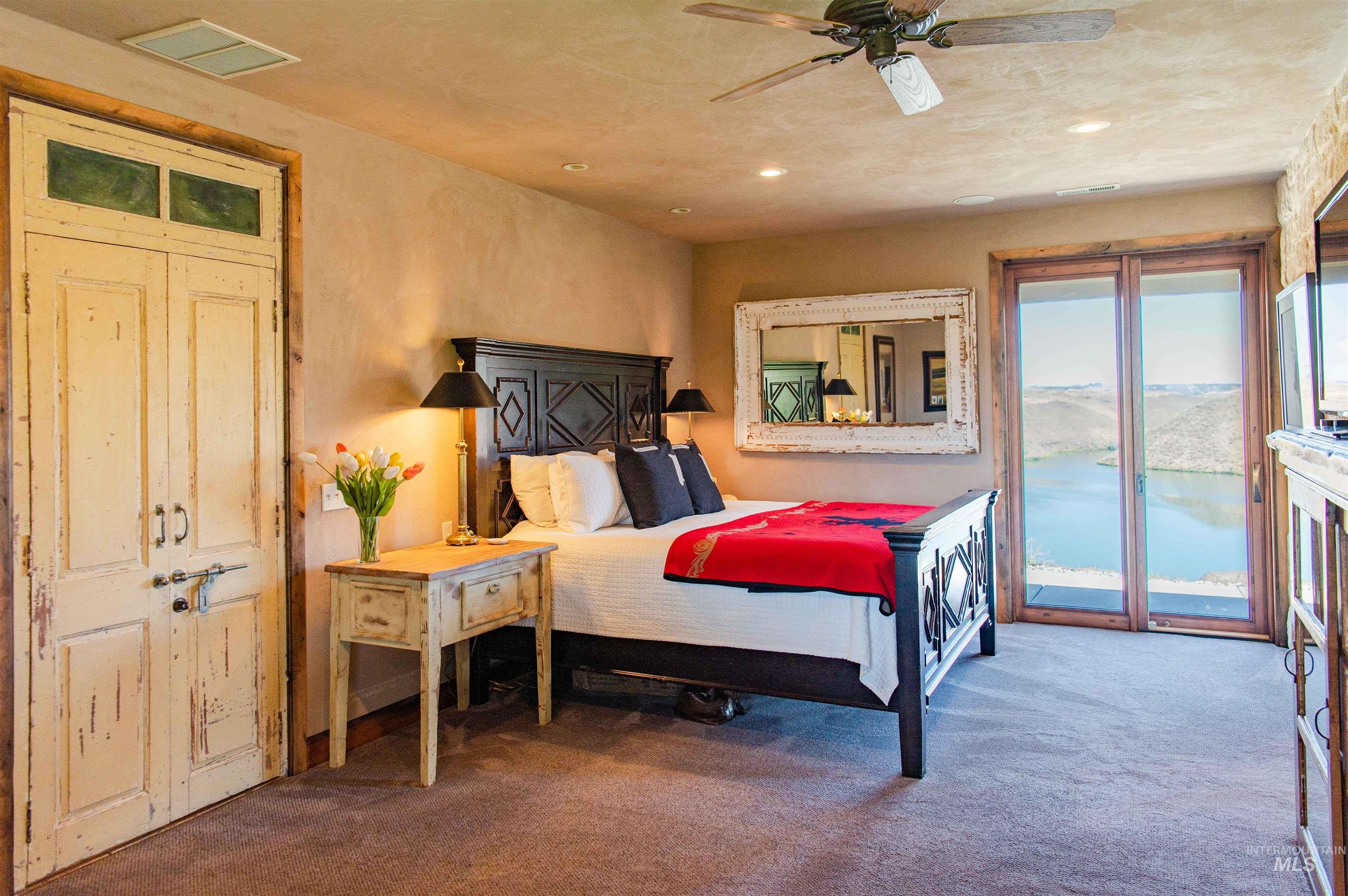 14400 E. Shoestring Rd., Bliss, Idaho 83314, 3 Bedrooms, 2 Bathrooms, Farm & Ranch For Sale, Price $7,650,000,MLS 98883401
