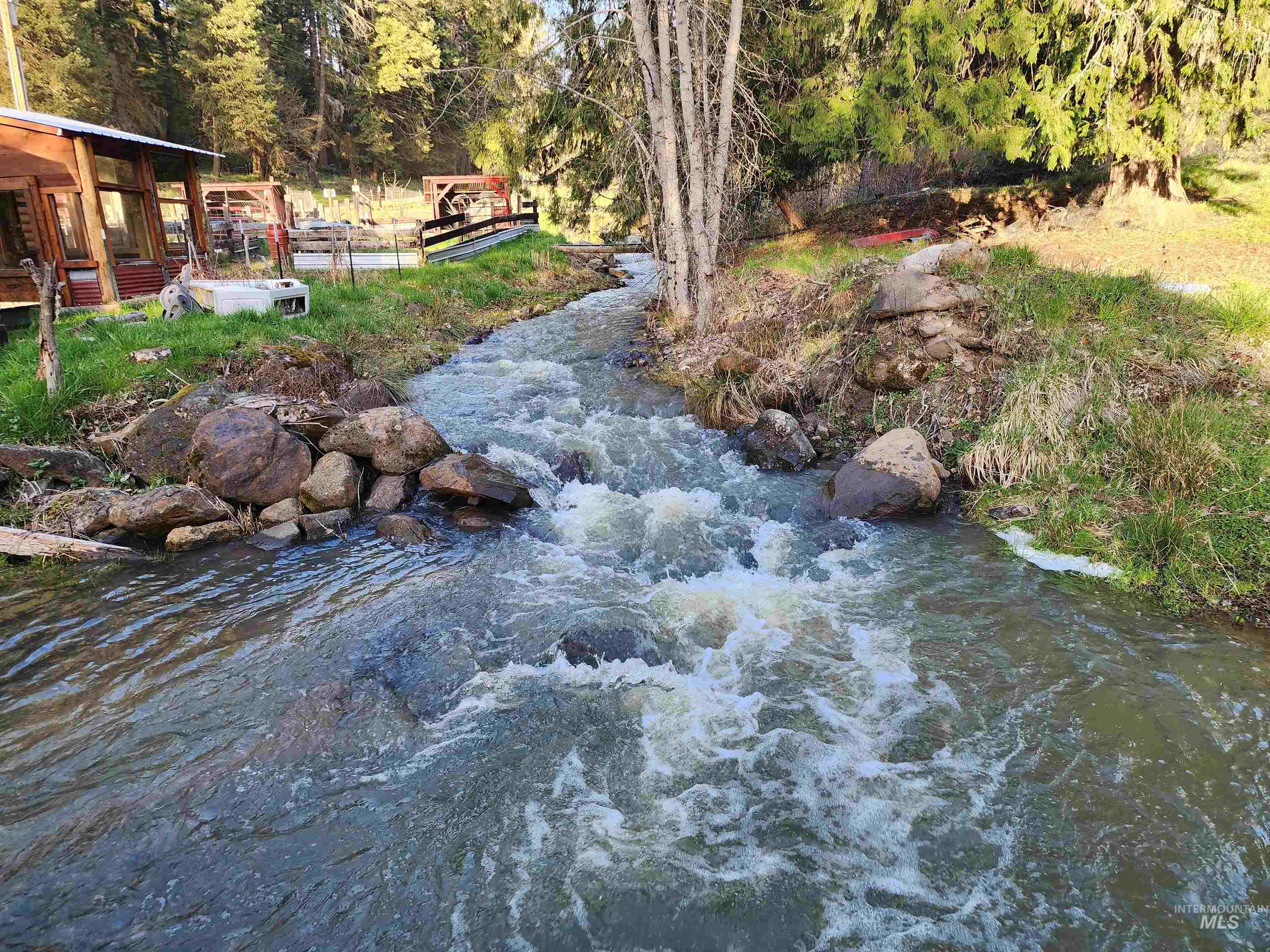 126 Shira Road, Clearwater, Idaho 83552, 3 Bedrooms, 2 Bathrooms, Residential For Sale, Price $499,000, 98884141