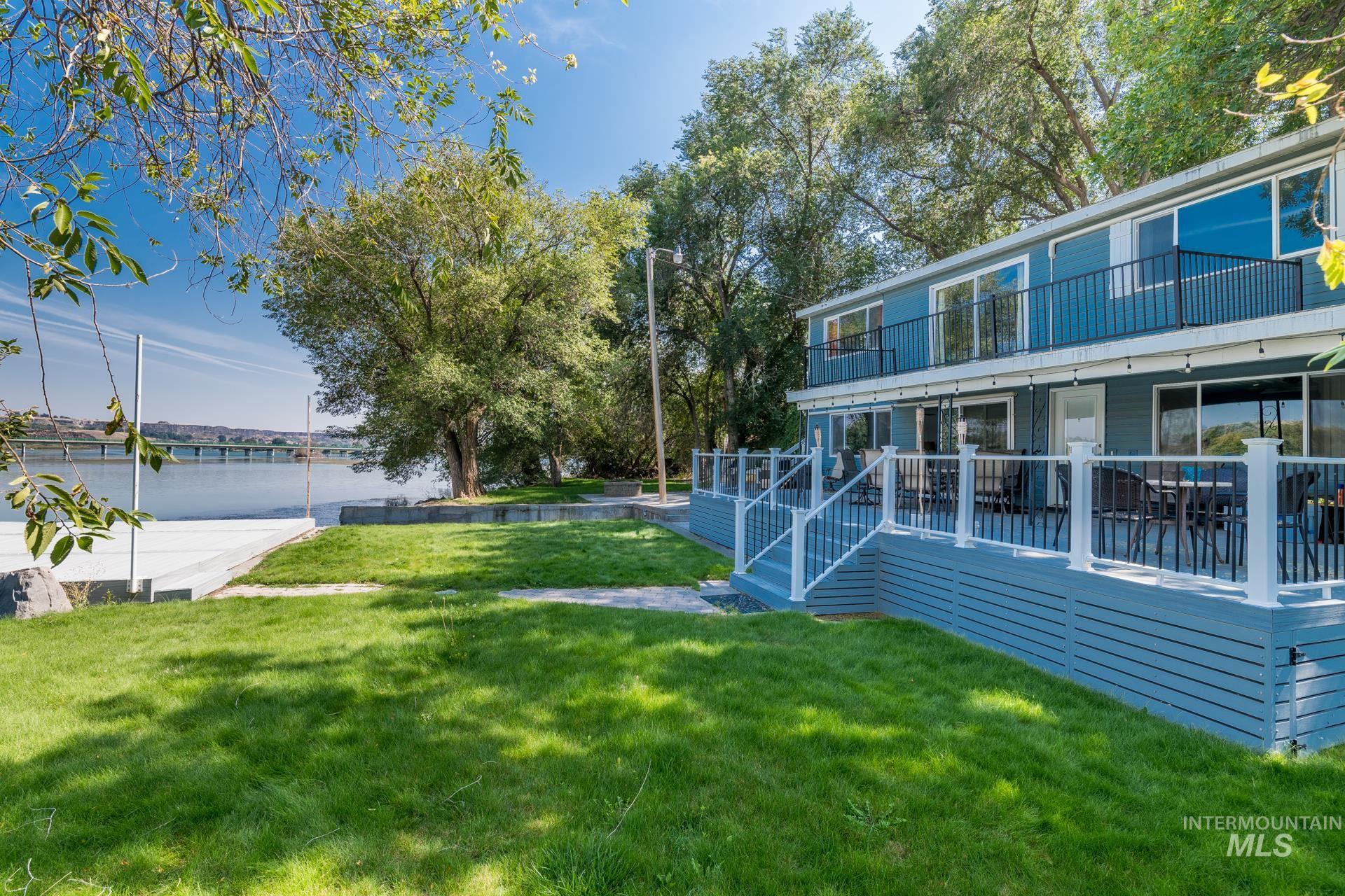 44 Bell Rapids Road, Hagerman, Idaho 83332-0018, 3 Bedrooms, 2 Bathrooms, Residential For Sale, Price $1,350,000,MLS 98887969