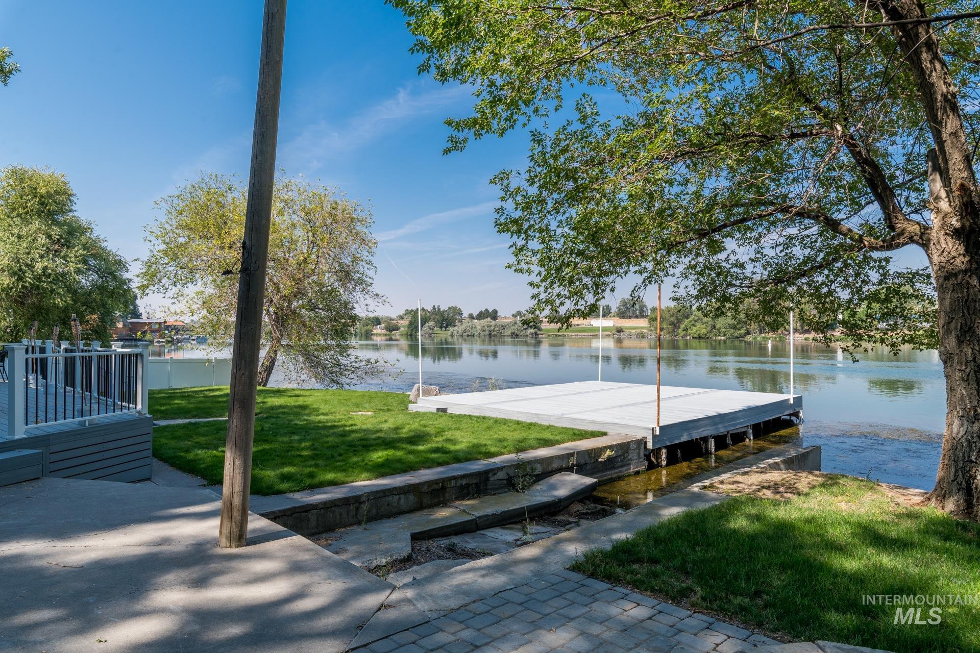 44 Bell Rapids Road, Hagerman, Idaho 83332-0018, 3 Bedrooms, 2 Bathrooms, Residential For Sale, Price $1,350,000,MLS 98887969