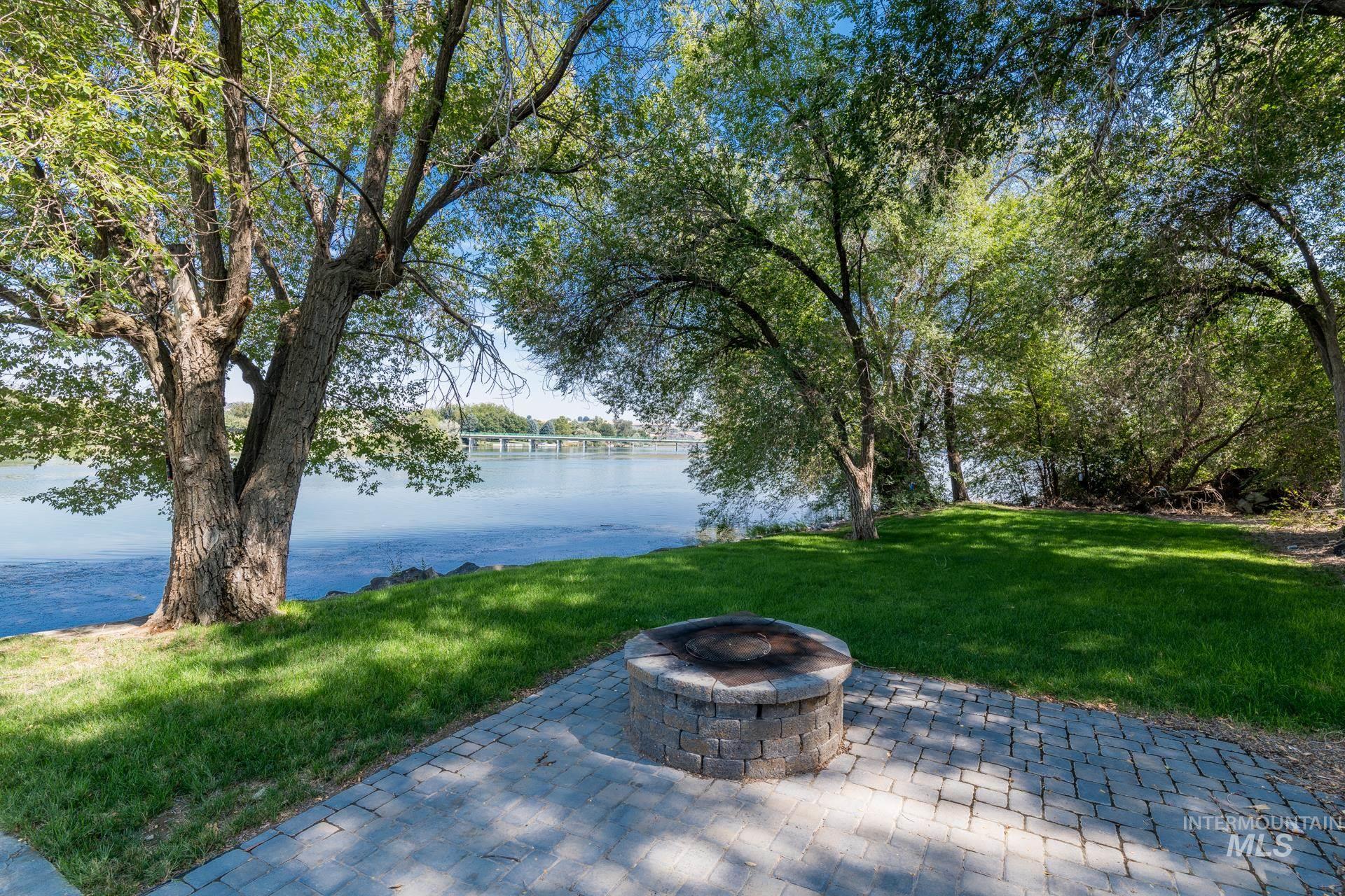 44 Bell Rapids Road, Hagerman, Idaho 83332-0018, 3 Bedrooms, 2 Bathrooms, Residential For Sale, Price $1,350,000,MLS 98887969