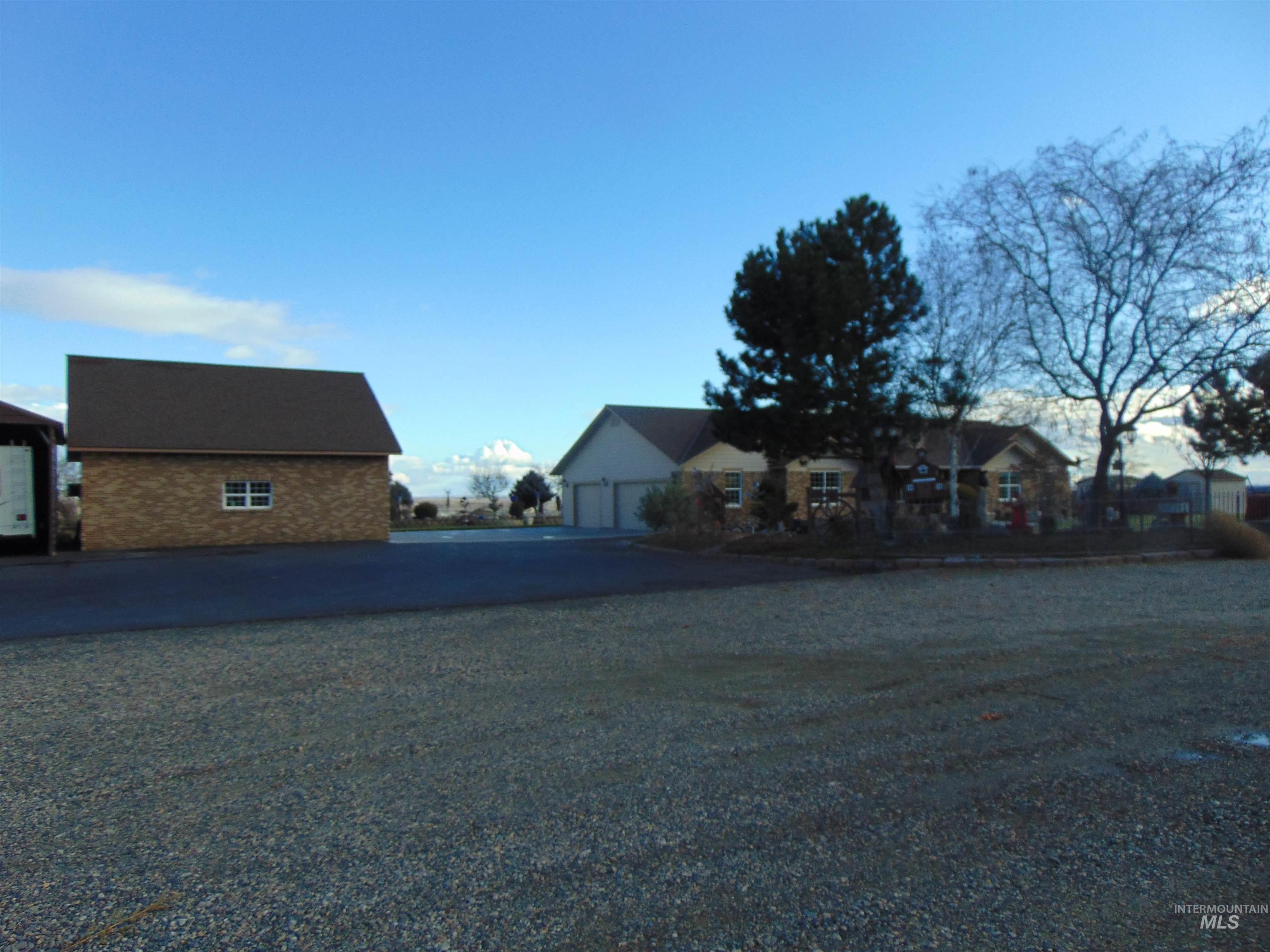 452 Thayer Dr., Ontario, Oregon 97914, 3 Bedrooms, 2 Bathrooms, Residential For Sale, Price $865,000,MLS 98896345