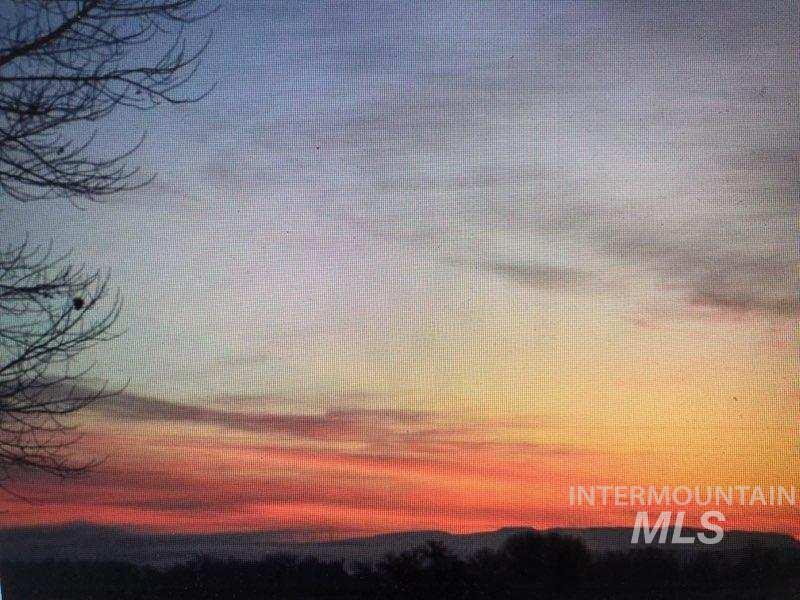 452 Thayer Dr., Ontario, Oregon 97914, 3 Bedrooms, 2 Bathrooms, Residential For Sale, Price $865,000,MLS 98896345