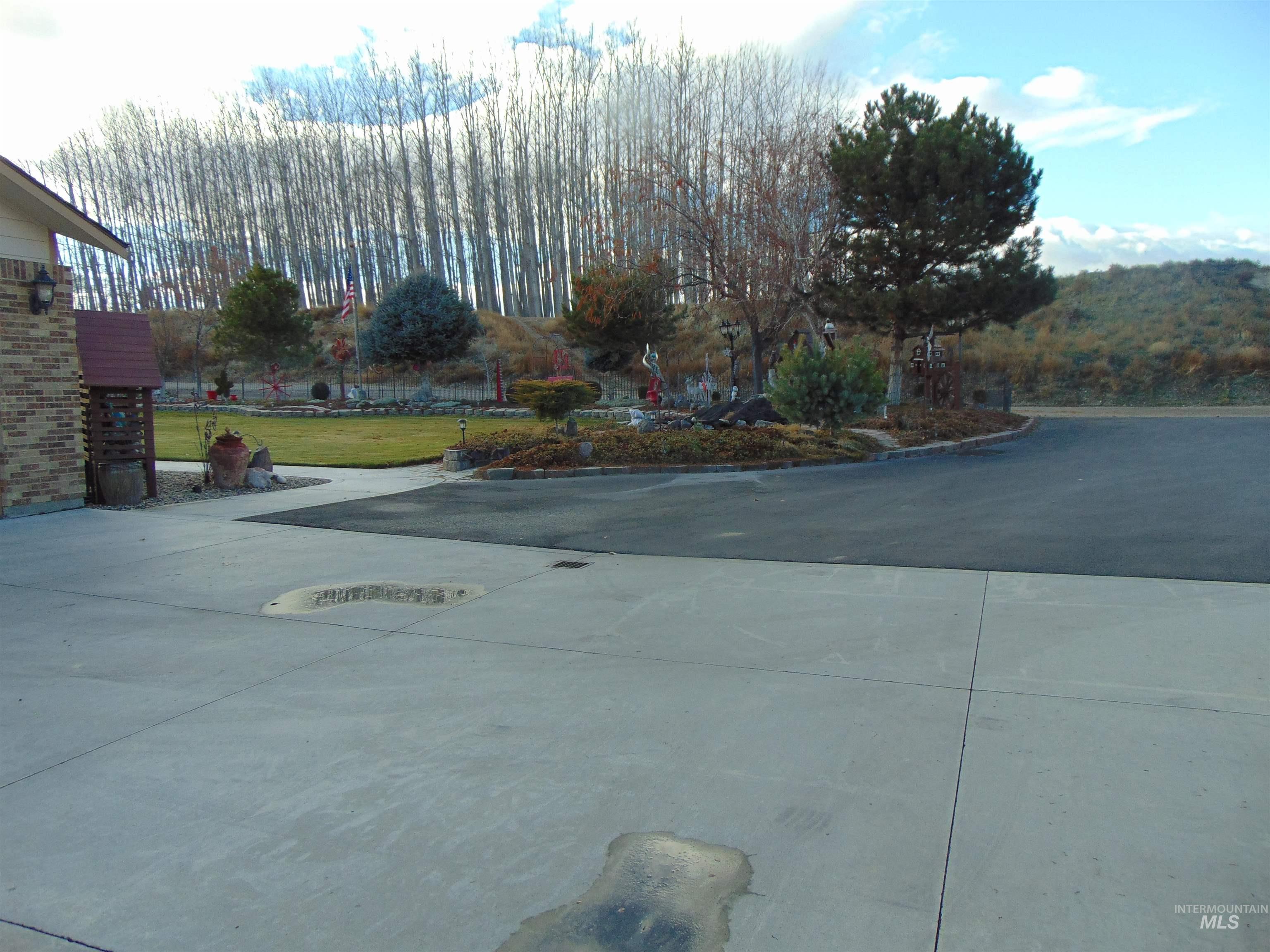 452 Thayer Dr., Ontario, Oregon 97914, 3 Bedrooms, 2 Bathrooms, Residential For Sale, Price $865,000,MLS 98896345