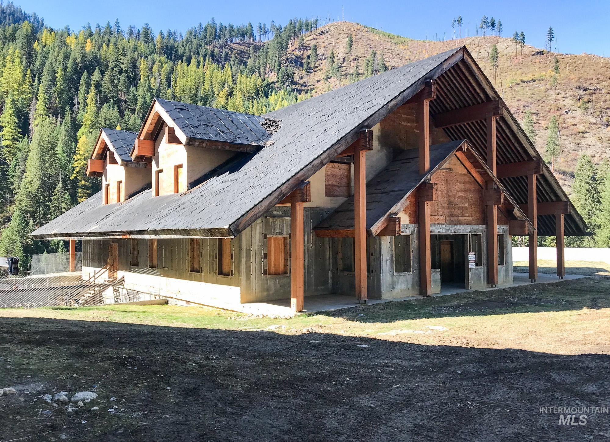 1850 FS Rd #318, Riggins, Idaho 83638, 10 Bedrooms, 6 Bathrooms, Residential For Sale, Price $3,500,000,MLS 98896648