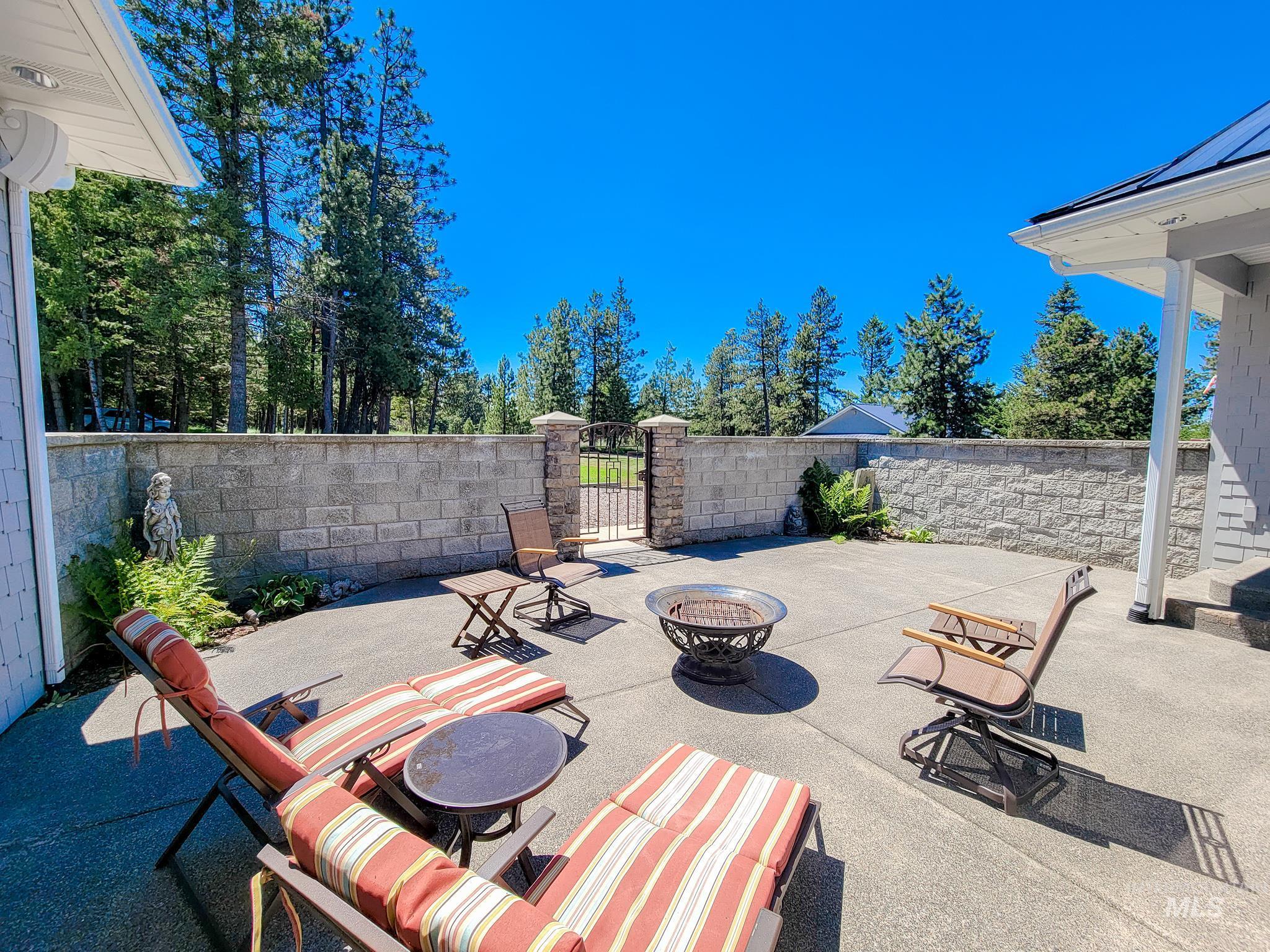 21506 Buckboard Lane, Lewiston, Idaho 83501, 3 Bedrooms, 3 Bathrooms, Residential For Sale, Price $999,977, 98897877