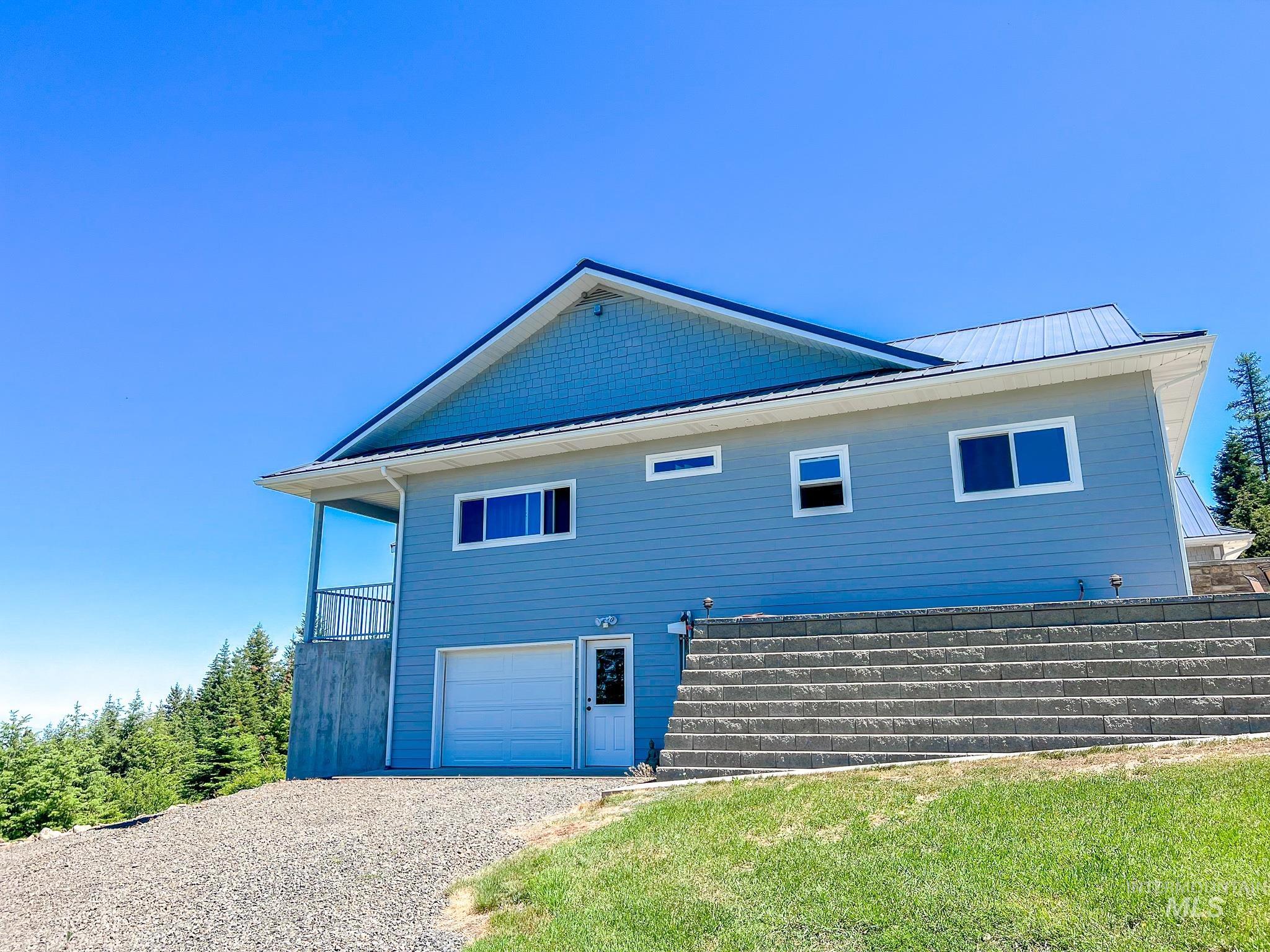 21506 Buckboard Lane, Lewiston, Idaho 83501, 3 Bedrooms, 3 Bathrooms, Residential For Sale, Price $999,977, 98897877