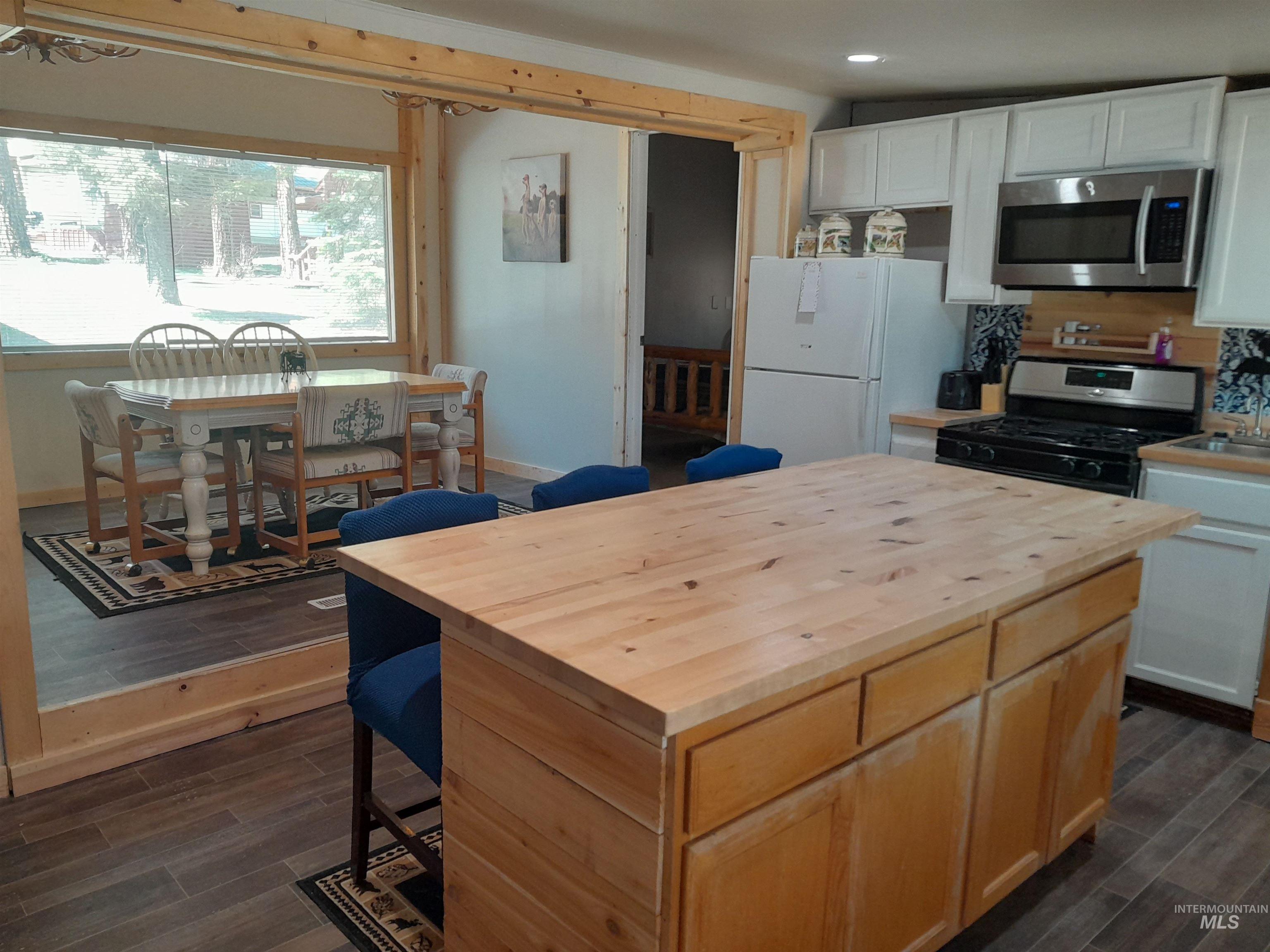 5 Lucky Cir, Garden Valley, Idaho 83622, 3 Bedrooms, 1 Bathroom, Residential For Sale, Price $194,000, 98902048