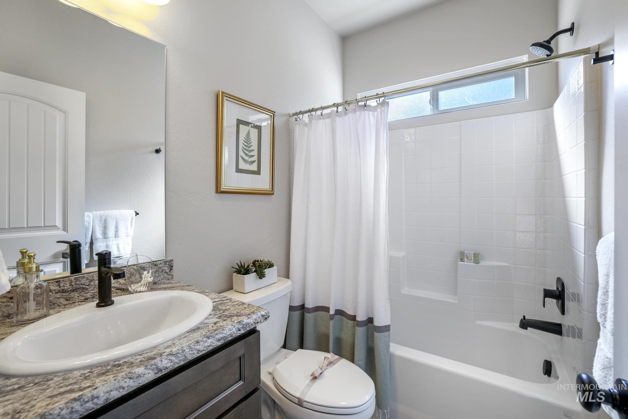 2101 Erin St, Jerome, Idaho 83338, 3 Bedrooms, 2 Bathrooms, Residential For Sale, Price $350,000, 98903355