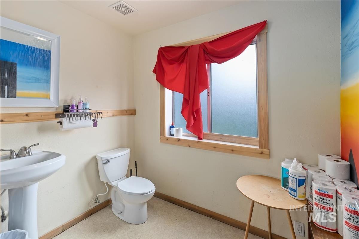 20 & 40 E Central Blvd, Cambridge, Idaho 83610, Business/Commercial For Sale, Price $424,000,MLS 98906867