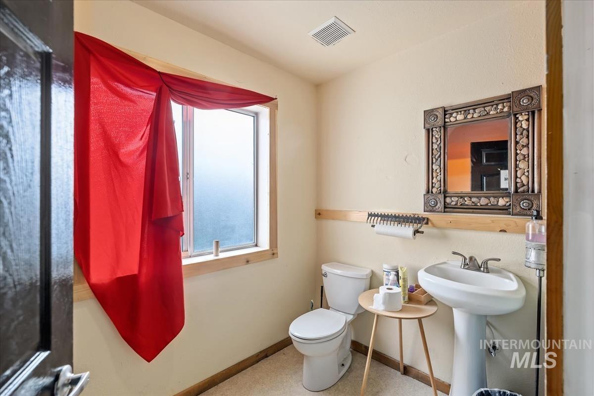 20 & 40 E Central Blvd, Cambridge, Idaho 83610, Business/Commercial For Sale, Price $424,000,MLS 98906867