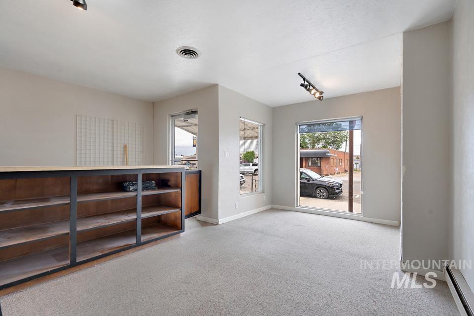 163 SW 1st Street, Ontario, Oregon 97914, 4 Bedrooms, Business/Commercial For Sale, Price $525,000,MLS 98907764