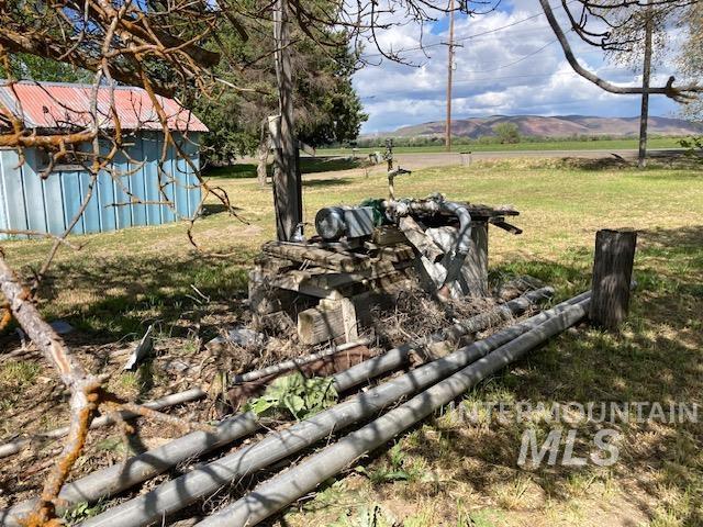 5517 95 Spur Highway, Ontario, Oregon 97914, 3 Bedrooms, 2 Bathrooms, Residential For Sale, Price $330,000, 98910197