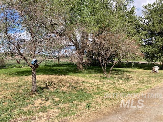 5517 95 Spur Highway, Ontario, Oregon 97914, 3 Bedrooms, 2 Bathrooms, Residential For Sale, Price $330,000, 98910197