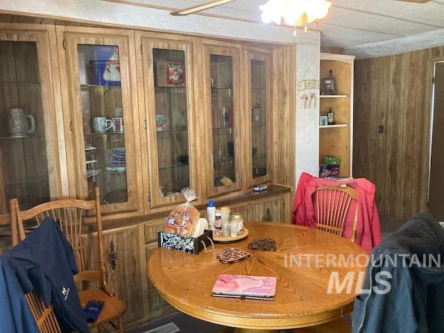 5517 95 Spur Highway, Ontario, Oregon 97914, 3 Bedrooms, 2 Bathrooms, Residential For Sale, Price $330,000, 98910197