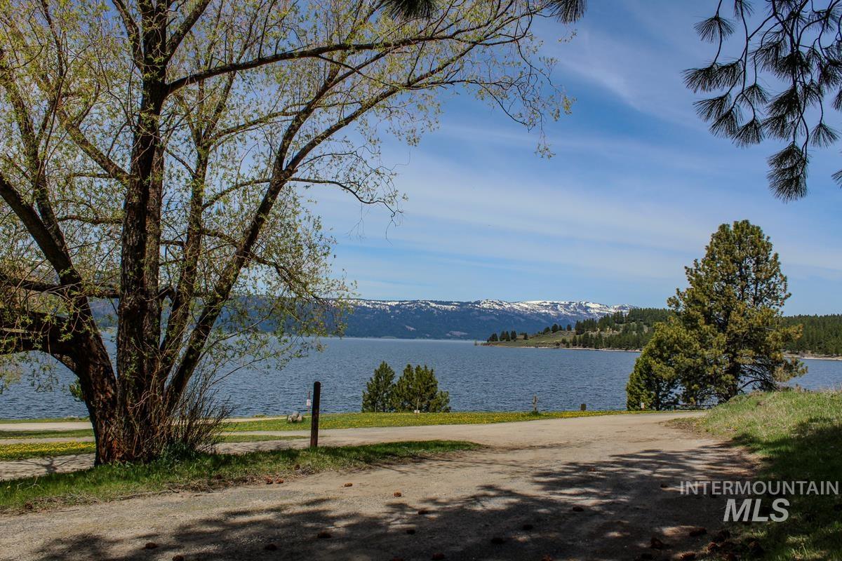 511 Lakeview Drive, Cascade, Idaho 83611, Land For Sale, Price $289,000, 98910628