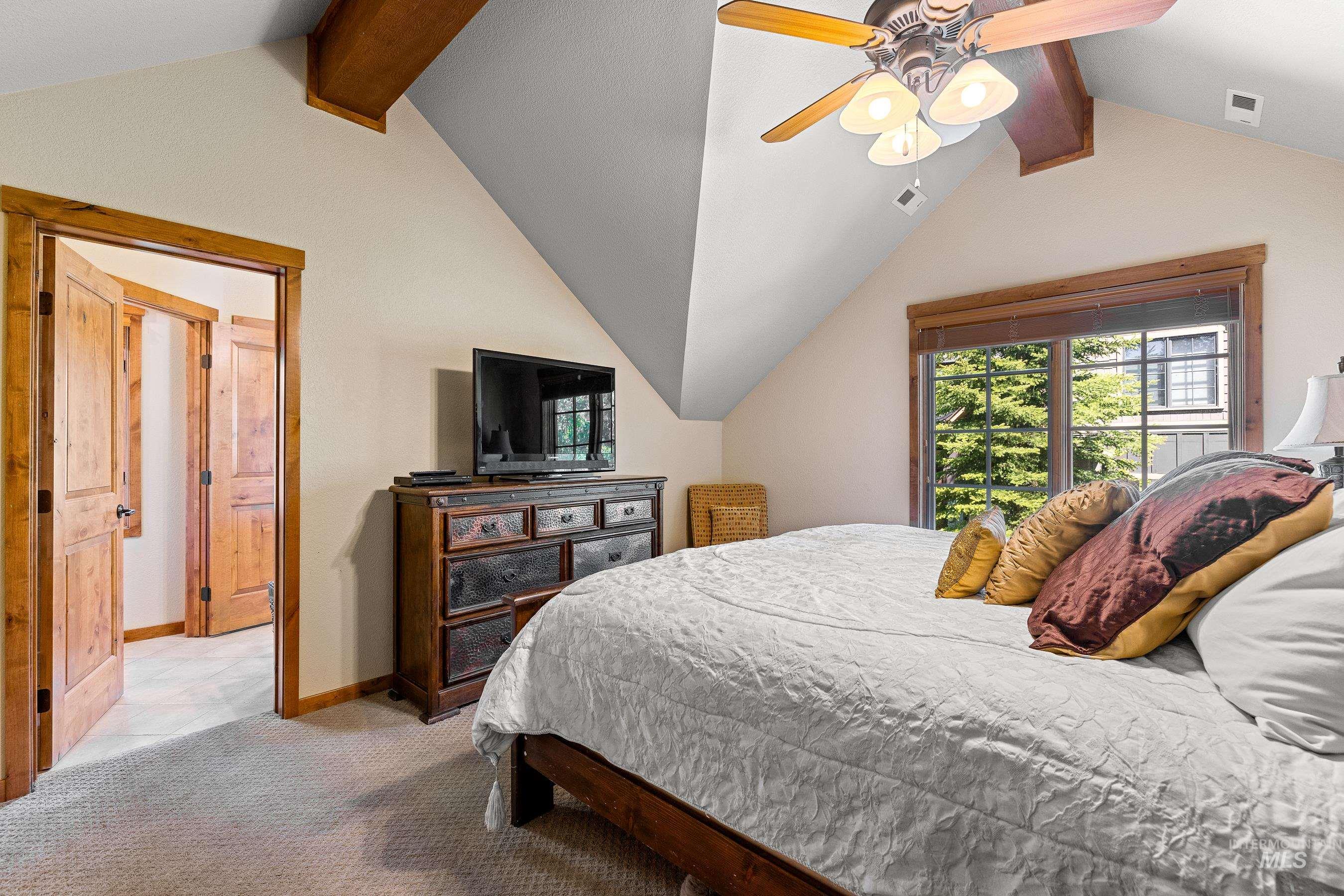 25 Golden Bar Court, Donnelly, Idaho 83615, 2 Bedrooms, 3 Bathrooms, Residential For Sale, Price $849,000,MLS 98912907