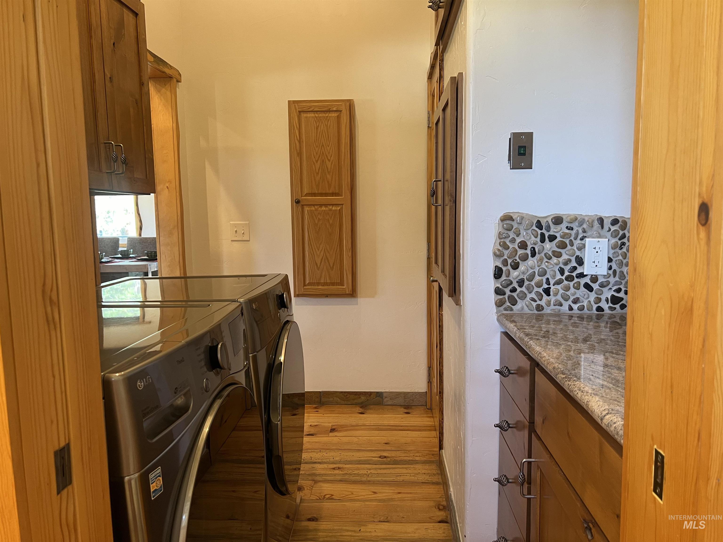 170 N Wildflower Way, Prairie, Idaho 83647, 3 Bedrooms, 2.5 Bathrooms, Residential For Sale, Price $2,499,900,MLS 98913792