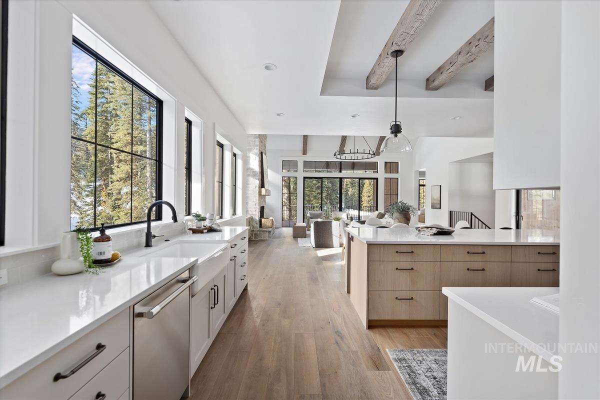 64 Ponderosa Ridge Court, Donnelly, Idaho 83615, 4 Bedrooms, 3.5 Bathrooms, Residential For Sale, Price $2,699,000,MLS 98913855