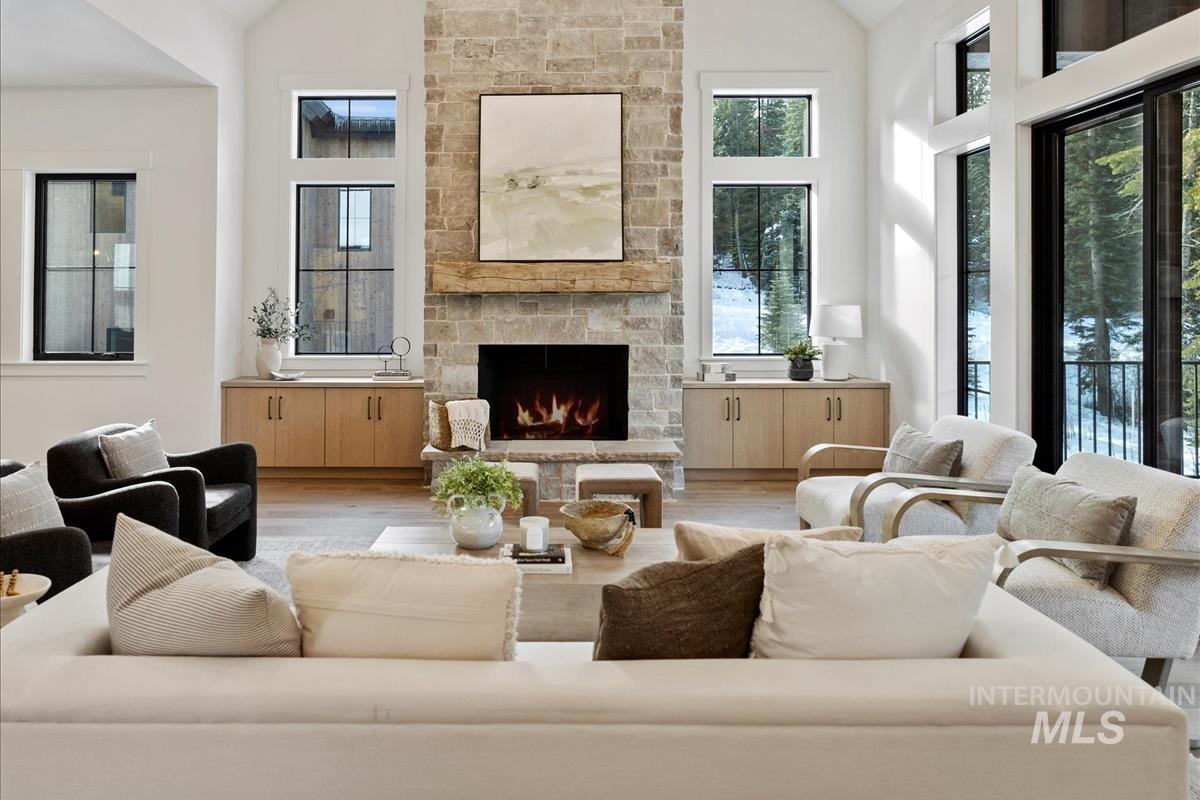 64 Ponderosa Ridge Court, Donnelly, Idaho 83615, 4 Bedrooms, 3.5 Bathrooms, Residential For Sale, Price $2,699,000,MLS 98913855