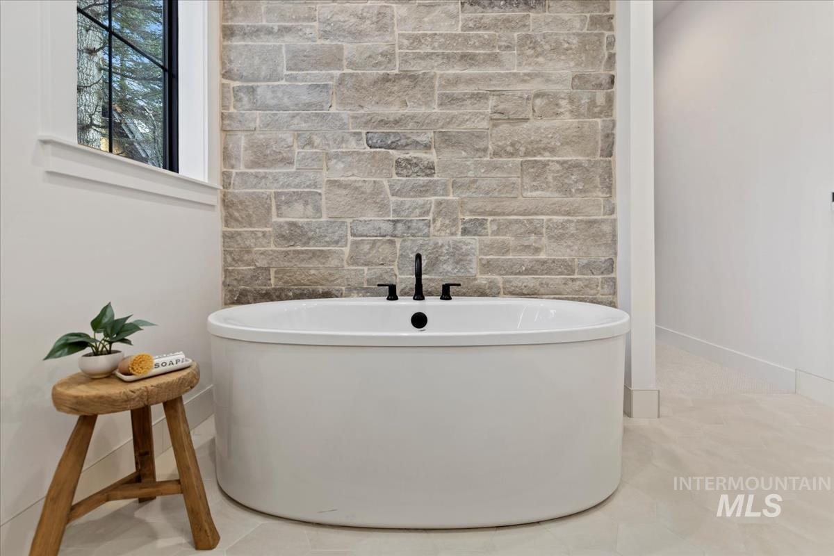 64 Ponderosa Ridge Court, Donnelly, Idaho 83615, 4 Bedrooms, 3.5 Bathrooms, Residential For Sale, Price $2,699,000,MLS 98913855